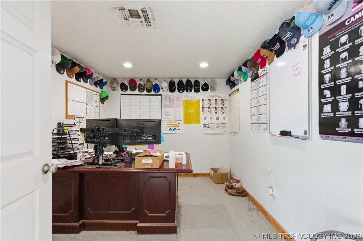 1103 E Choctaw Street Property Photo 20