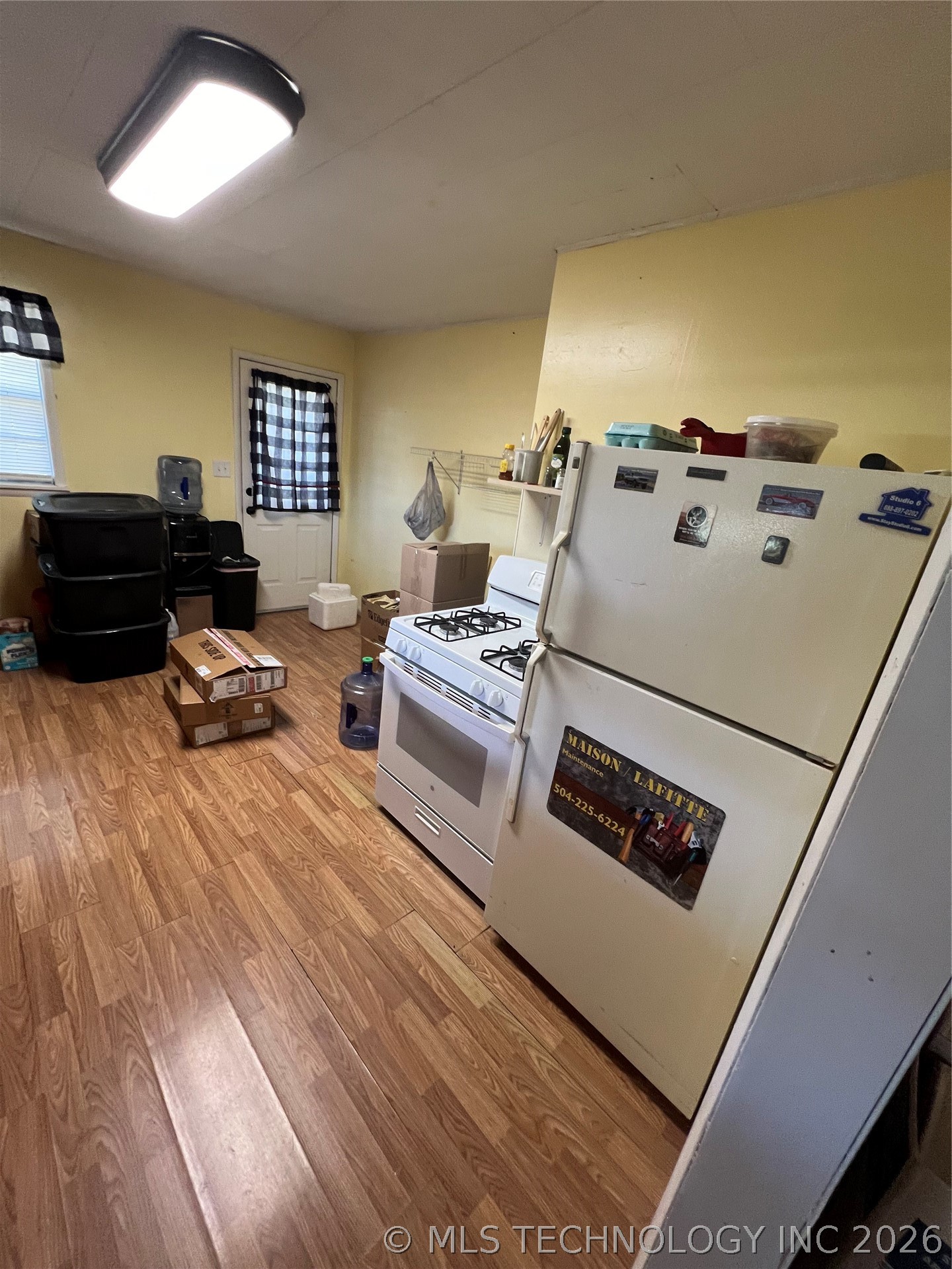 451365 E 976 Road Property Photo 3