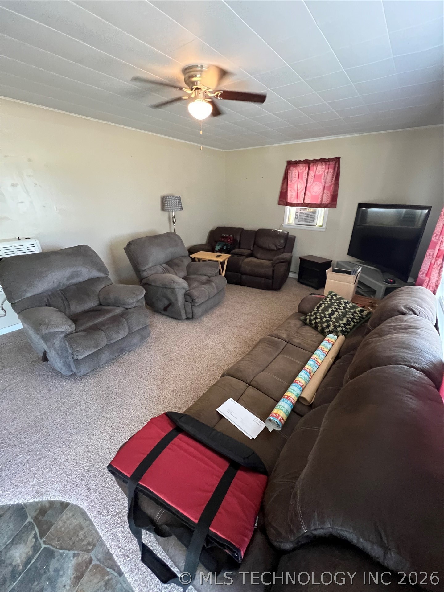 451365 E 976 Road Property Photo 4