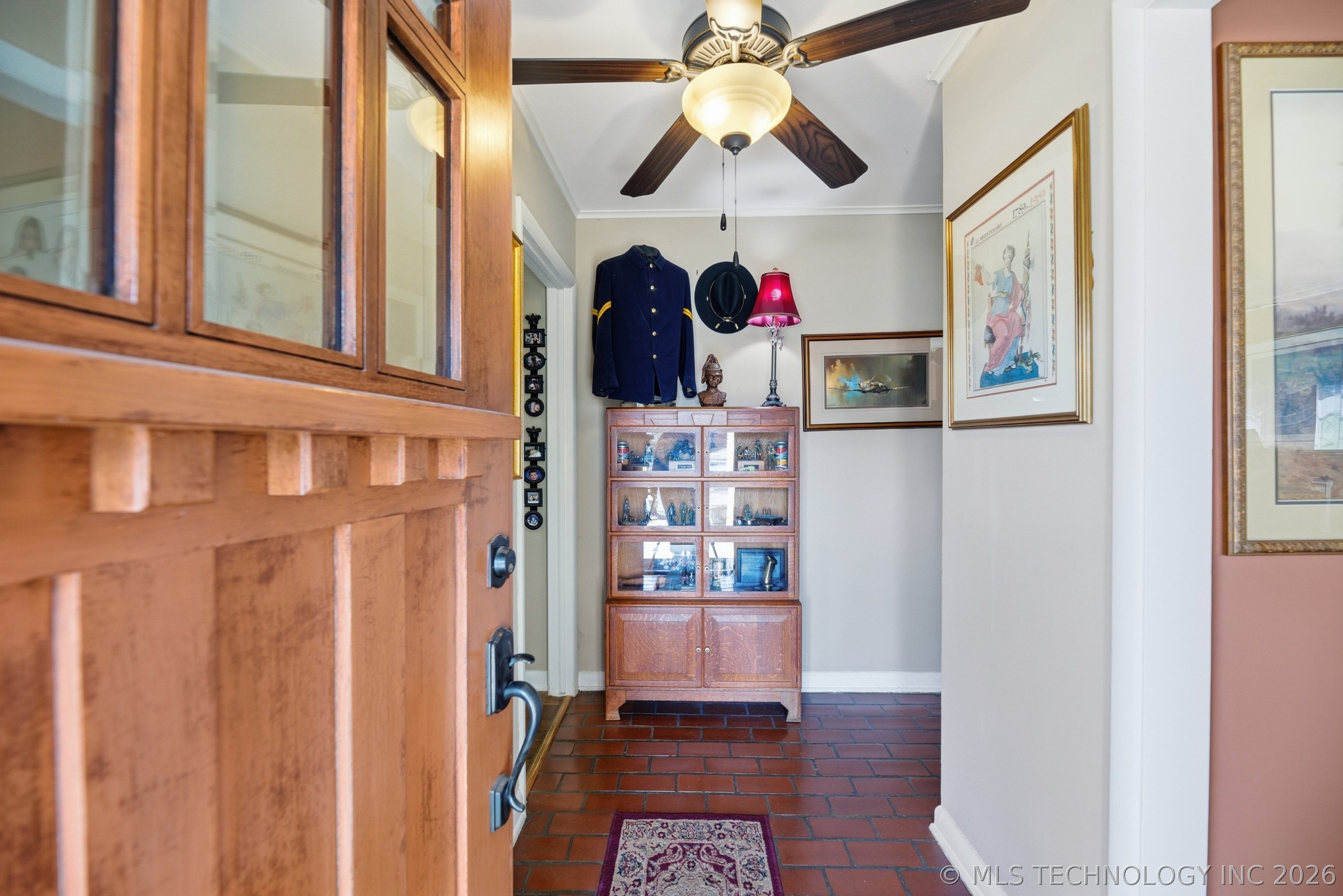 4209 E 40th Place Property Photo 3