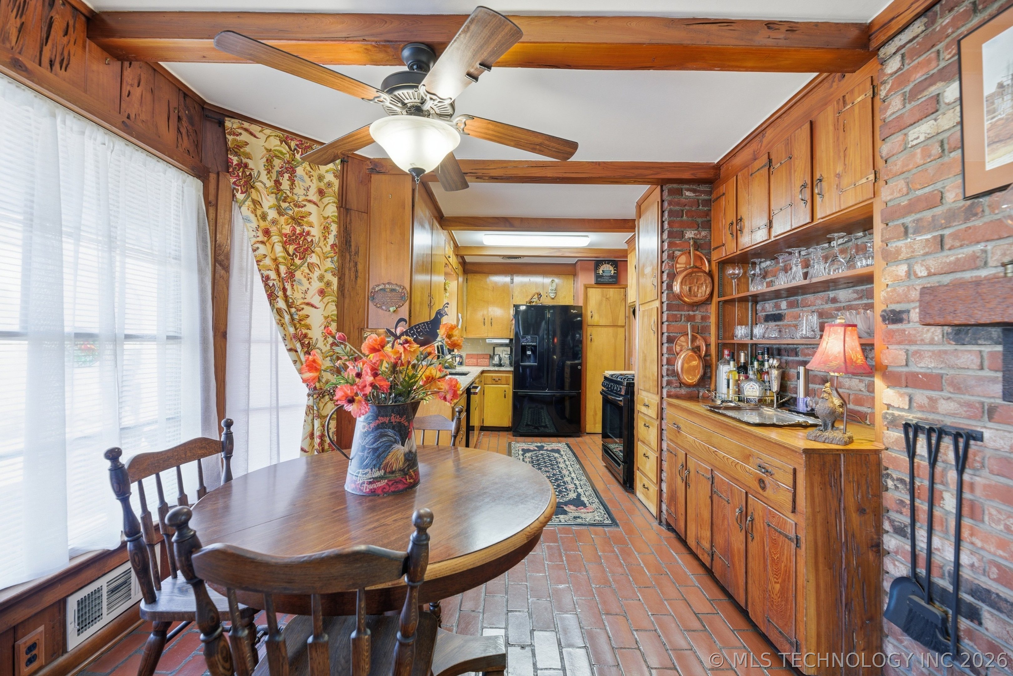 4209 E 40th Place Property Photo 7