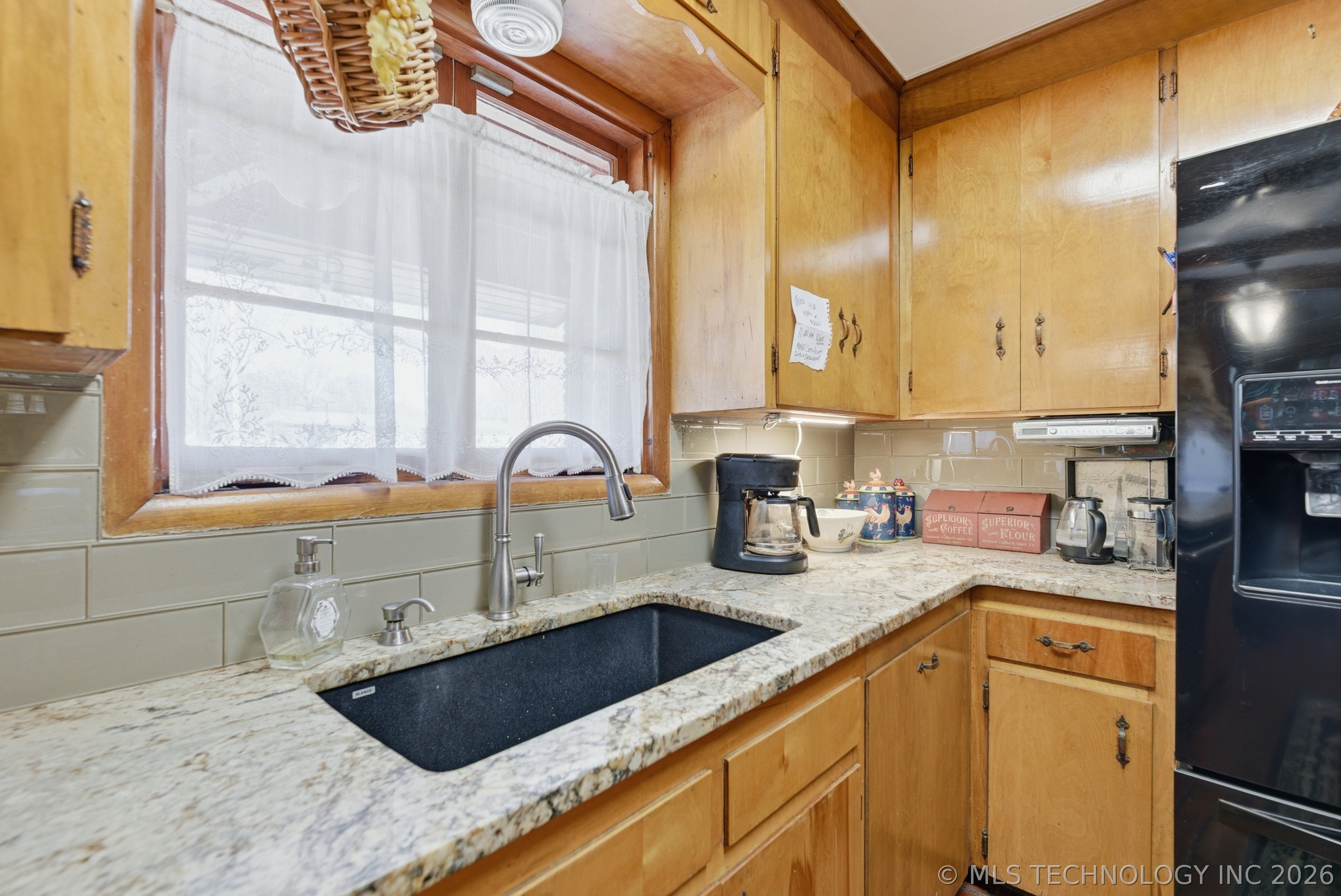 4209 E 40th Place Property Photo 9