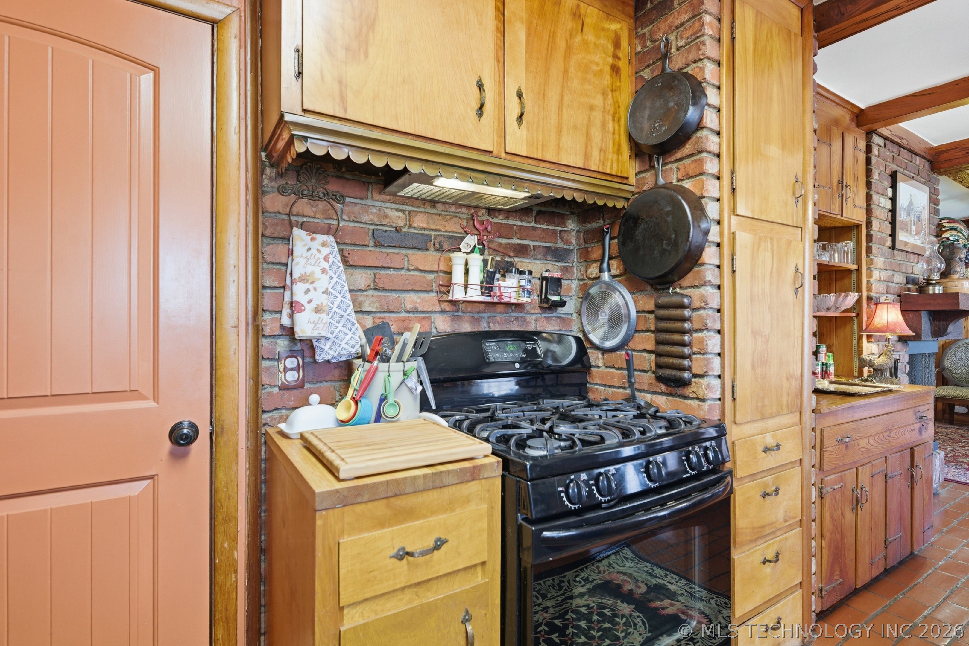 4209 E 40th Place Property Photo 10