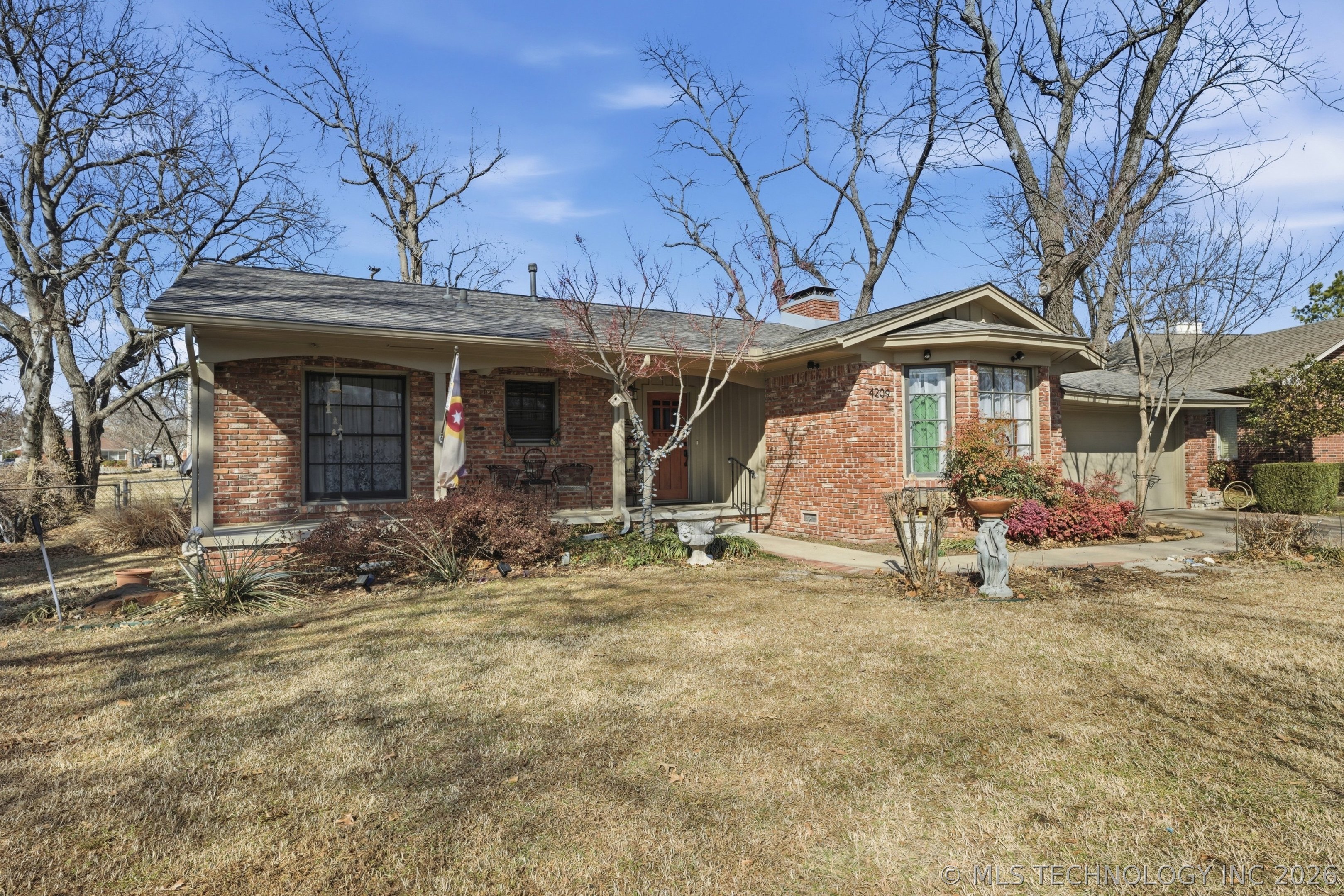 4209 E 40th Place Property Photo 26