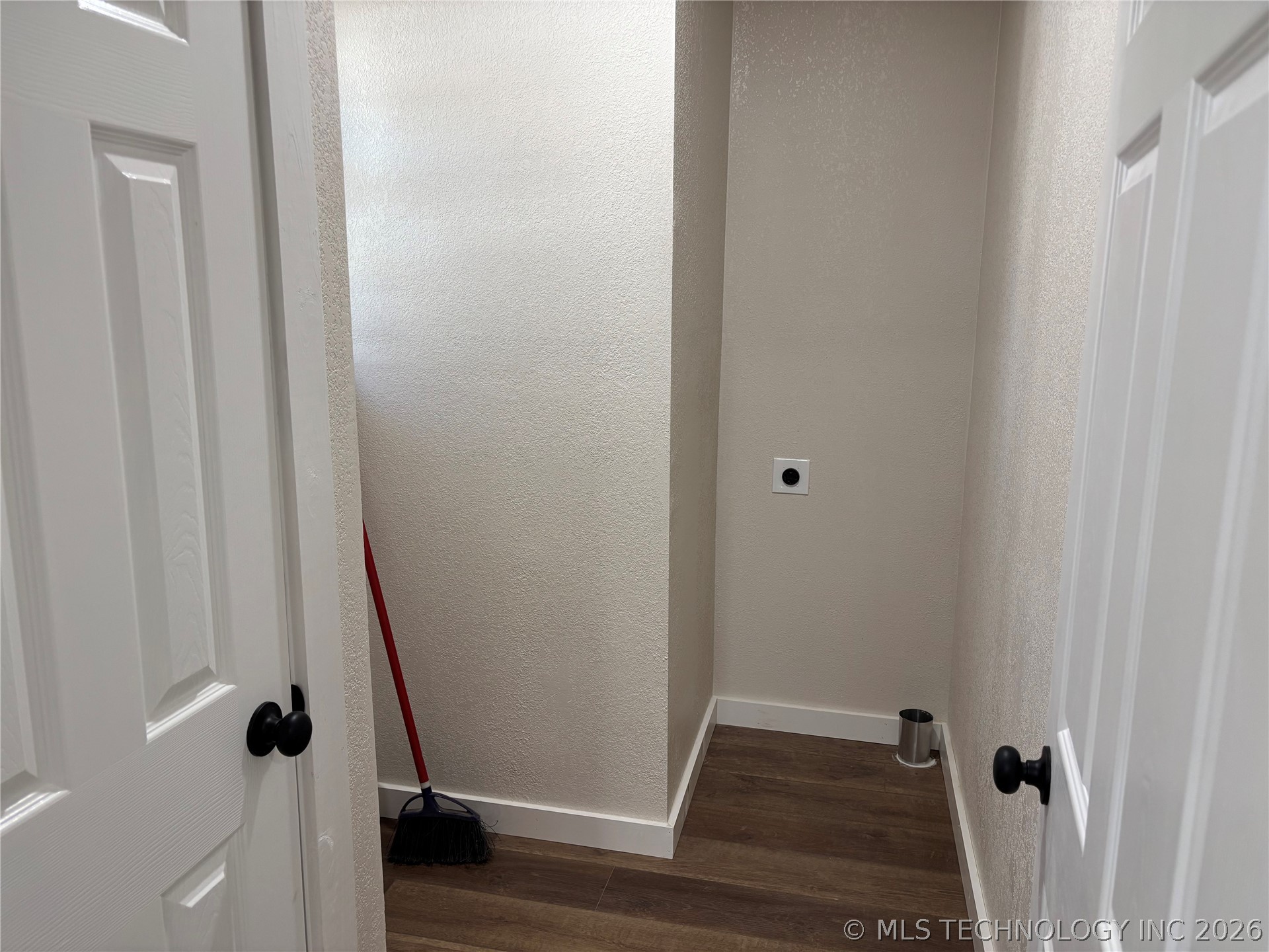 723 Roff Street Ne Property Photo 7