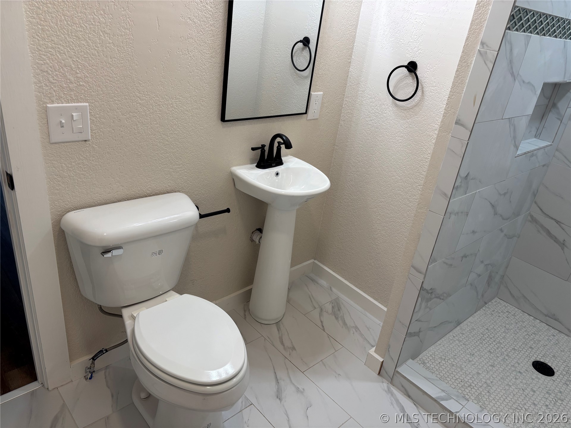 723 Roff Street Ne Property Photo 13