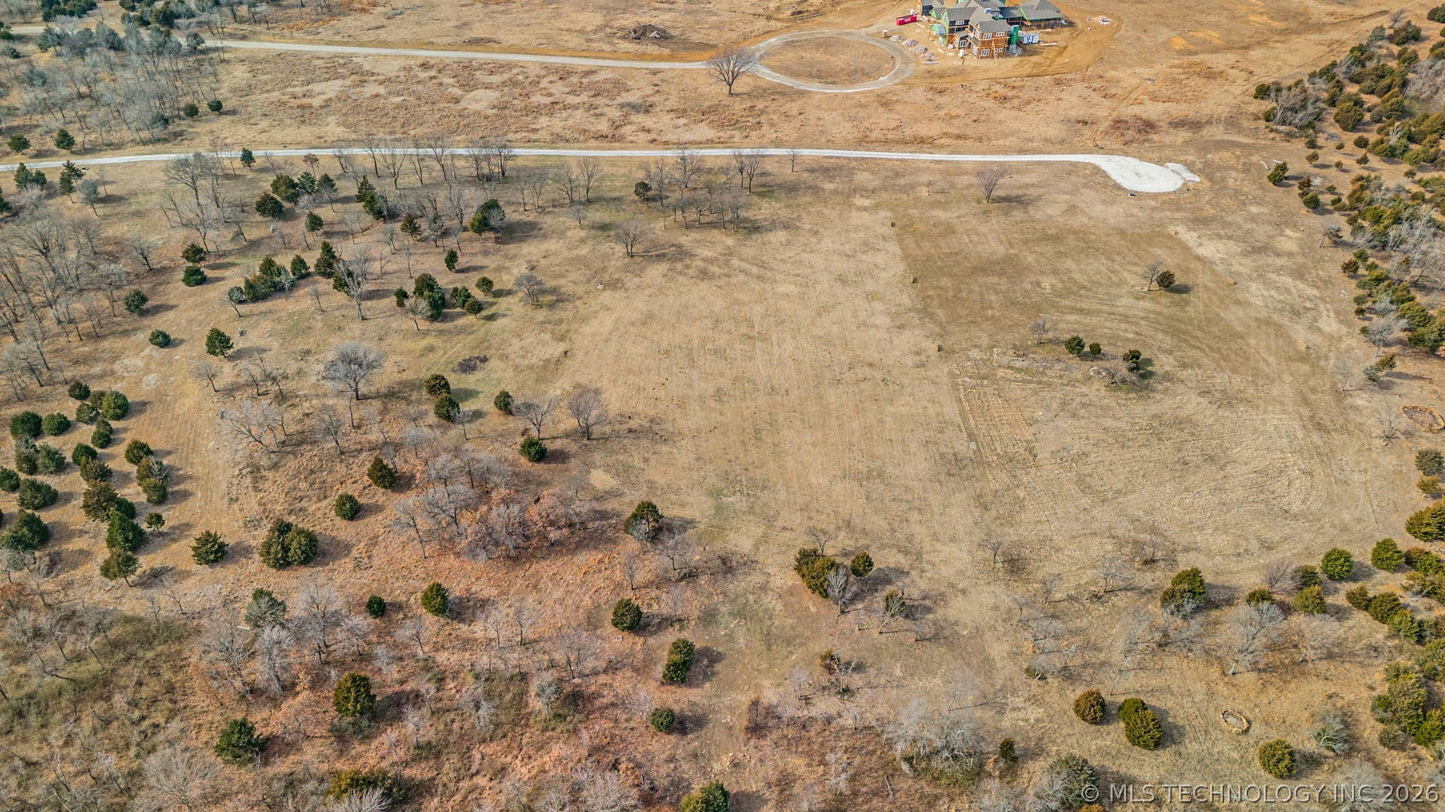 004 W 43rd Street N Property Photo 8