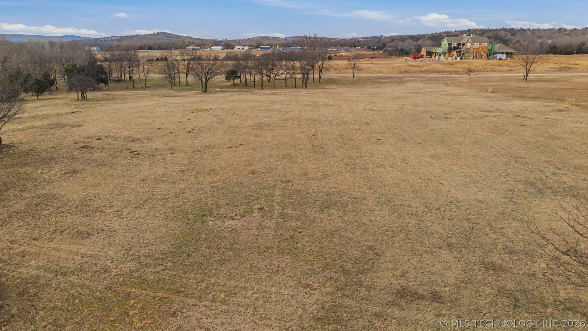 004 W 43rd Street N Property Photo 11