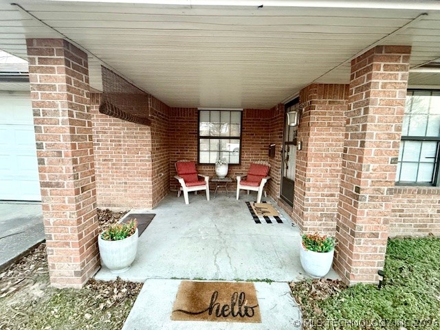 724 S Lake Avenue Property Photo 2