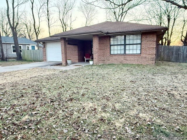 724 S Lake Avenue Property Photo 3