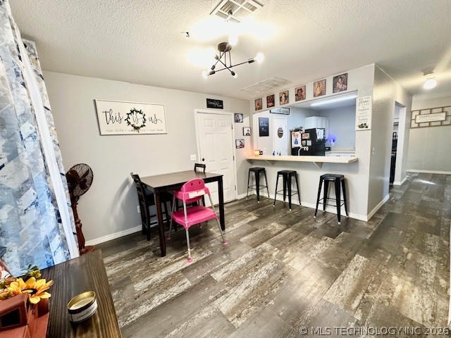 724 S Lake Avenue Property Photo 5