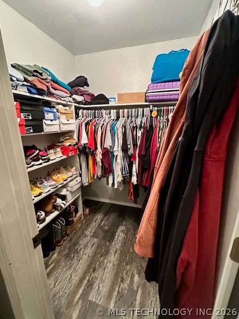 724 S Lake Avenue Property Photo 18