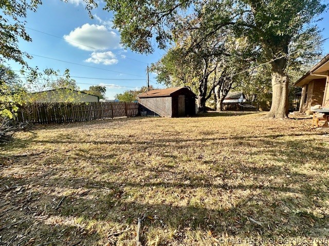 724 S Lake Avenue Property Photo 24