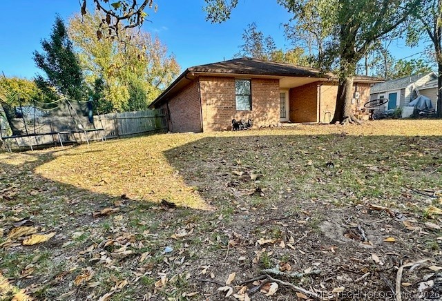 724 S Lake Avenue Property Photo 25