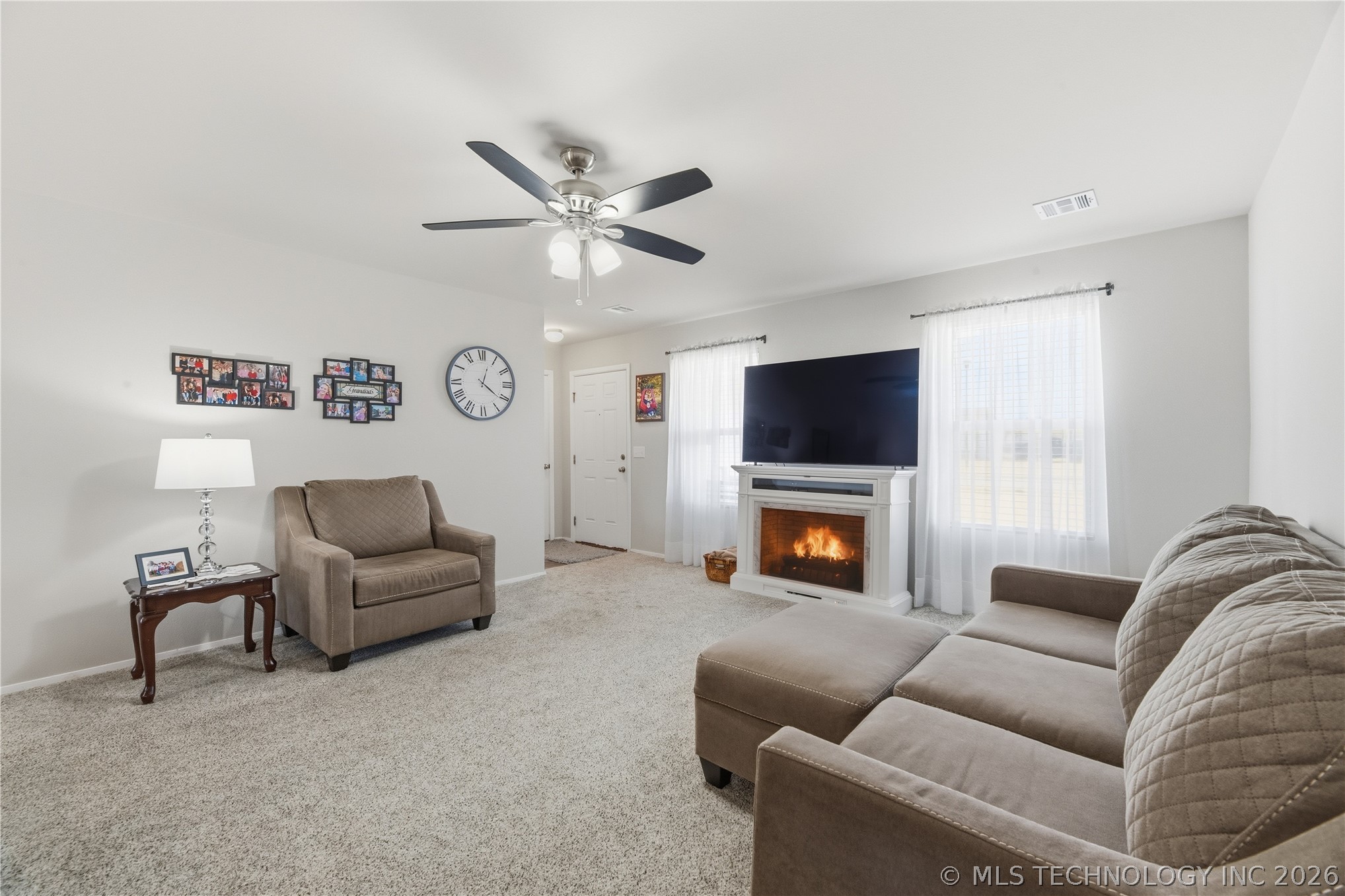 14437 N 76th East Avenue Property Photo 5