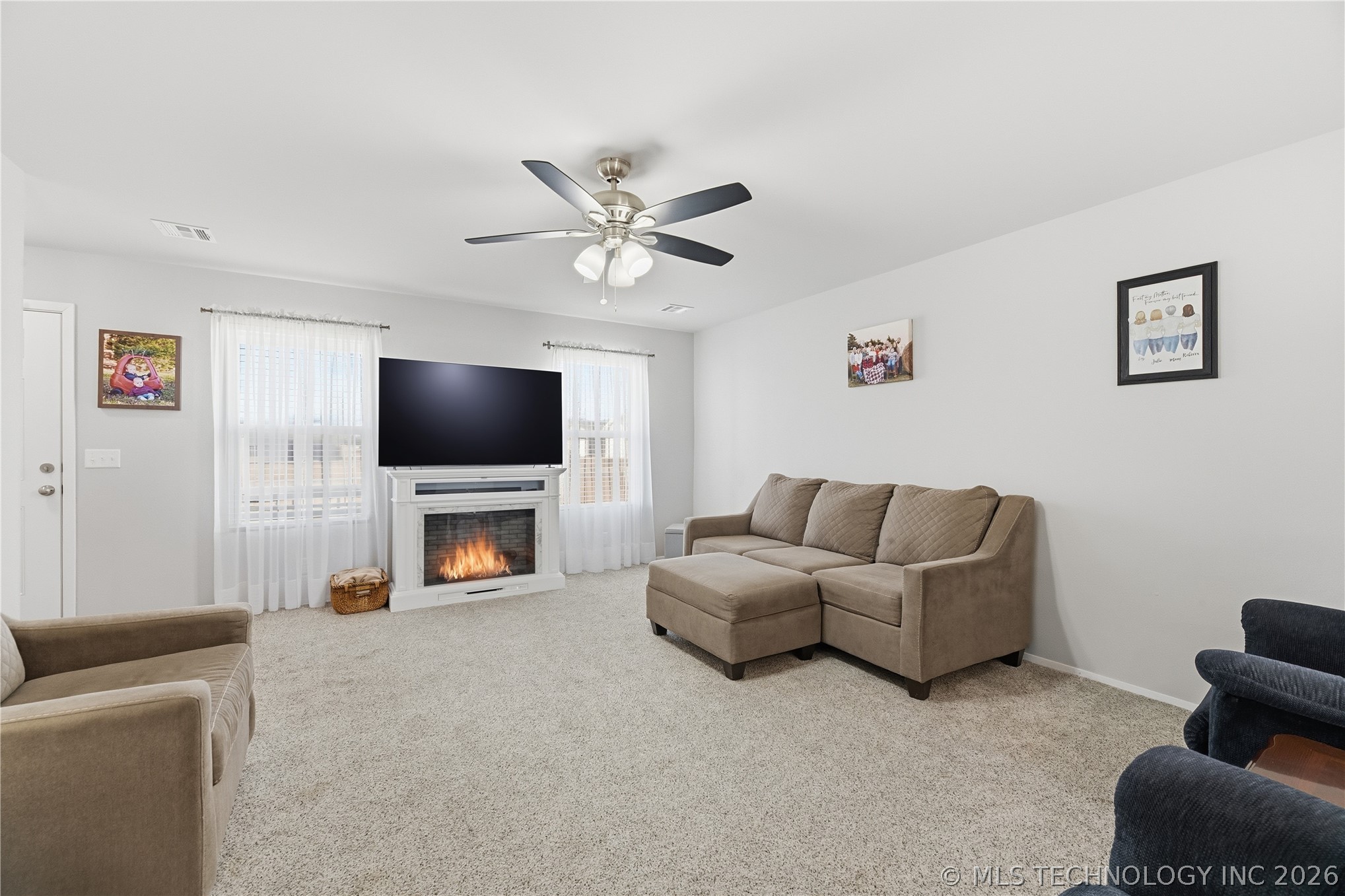 14437 N 76th East Avenue Property Photo 6