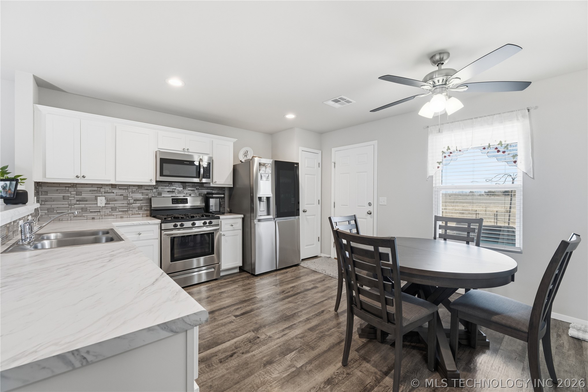 14437 N 76th East Avenue Property Photo 9