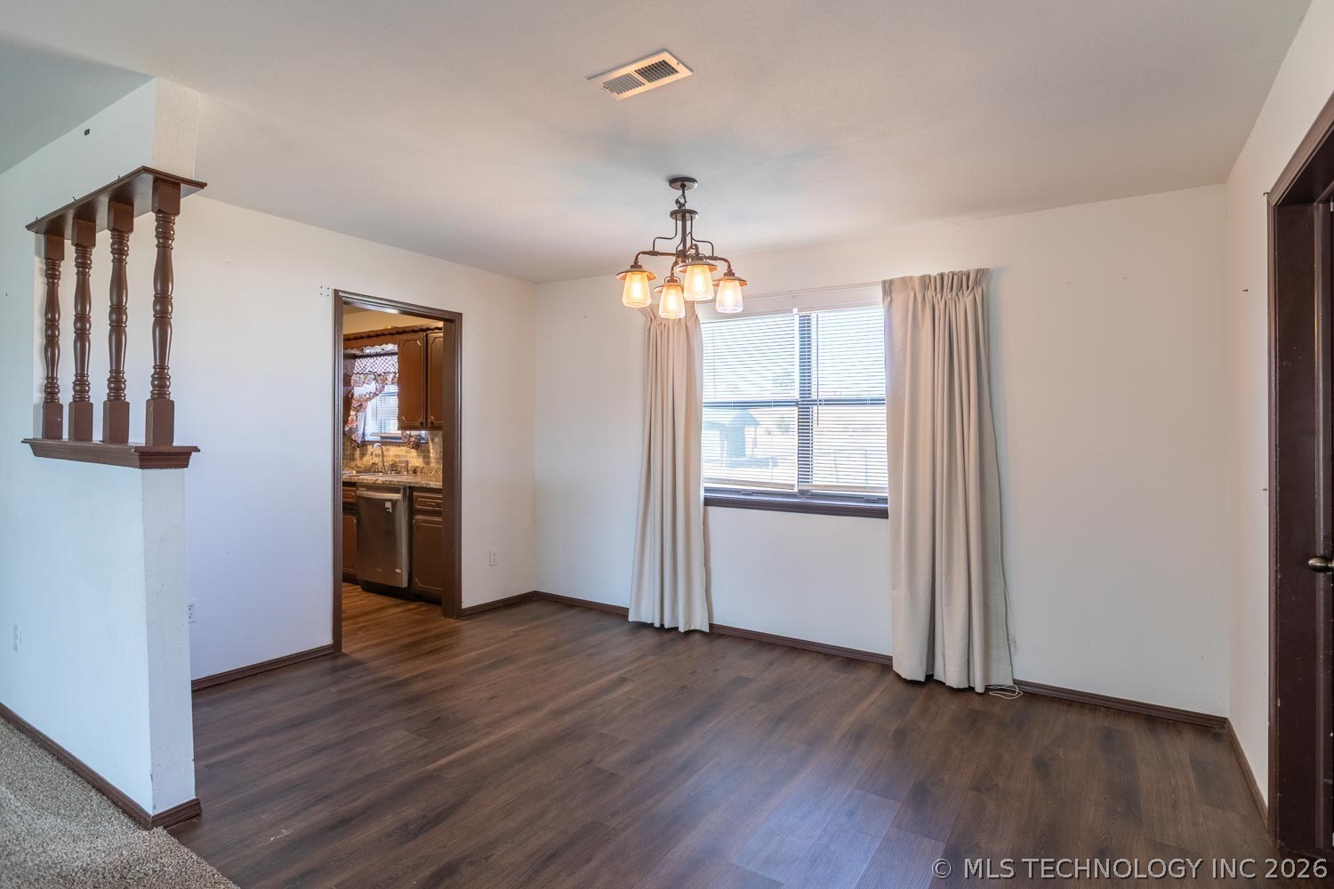 309 W Ford Property Photo 5