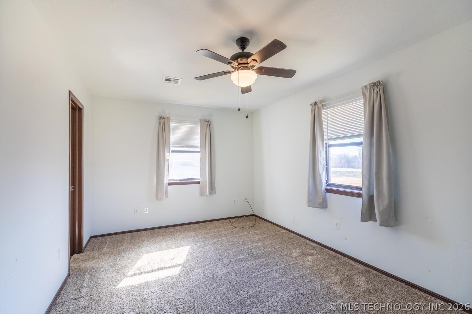 309 W Ford Property Photo 15