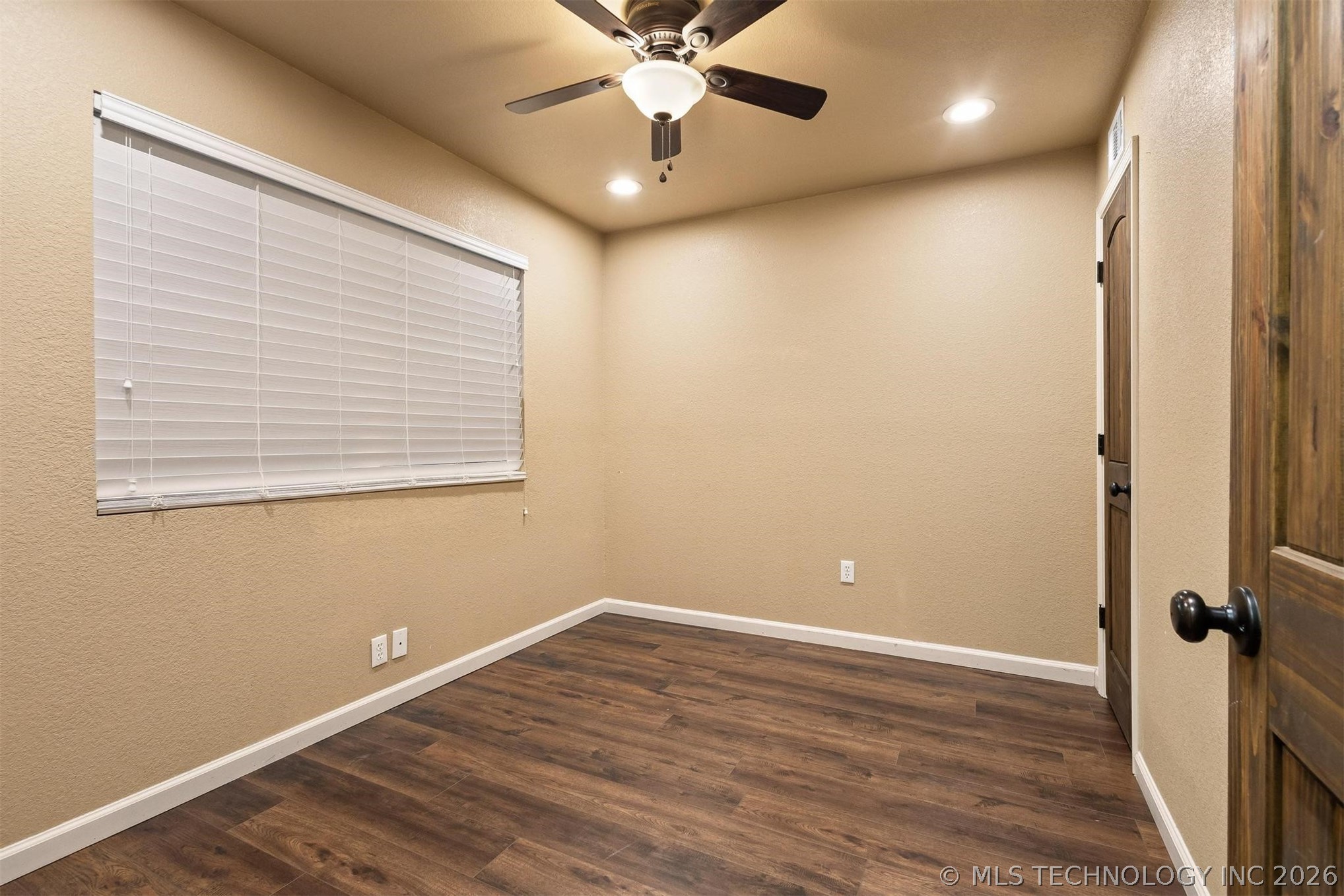 267 Long Beach Property Photo 15