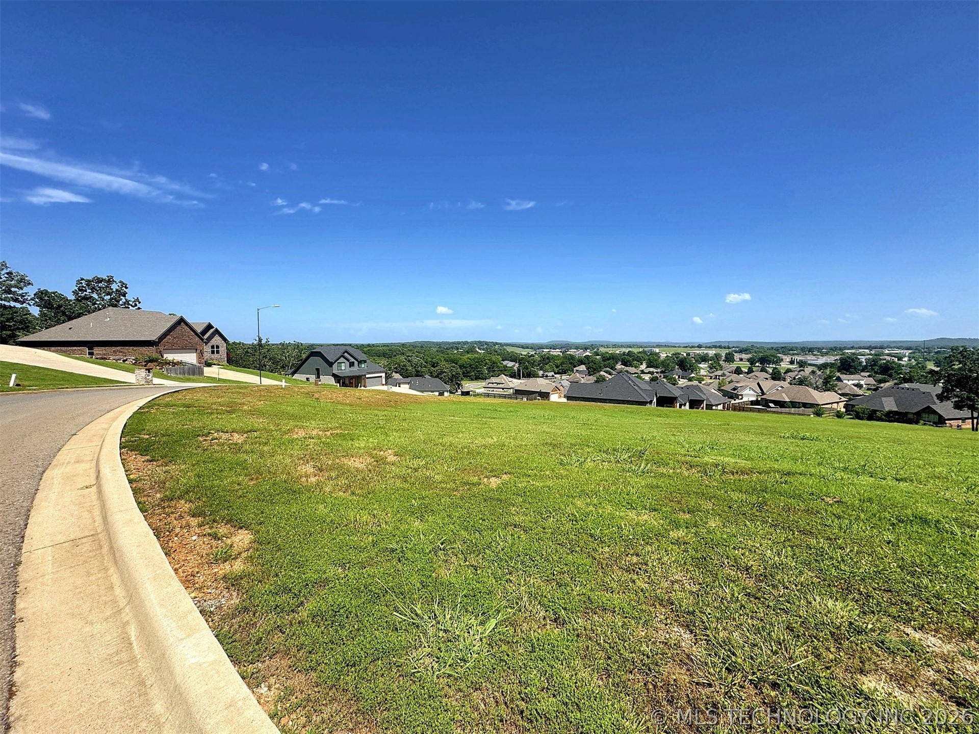 540 Woodlands Drive Property Photo 12