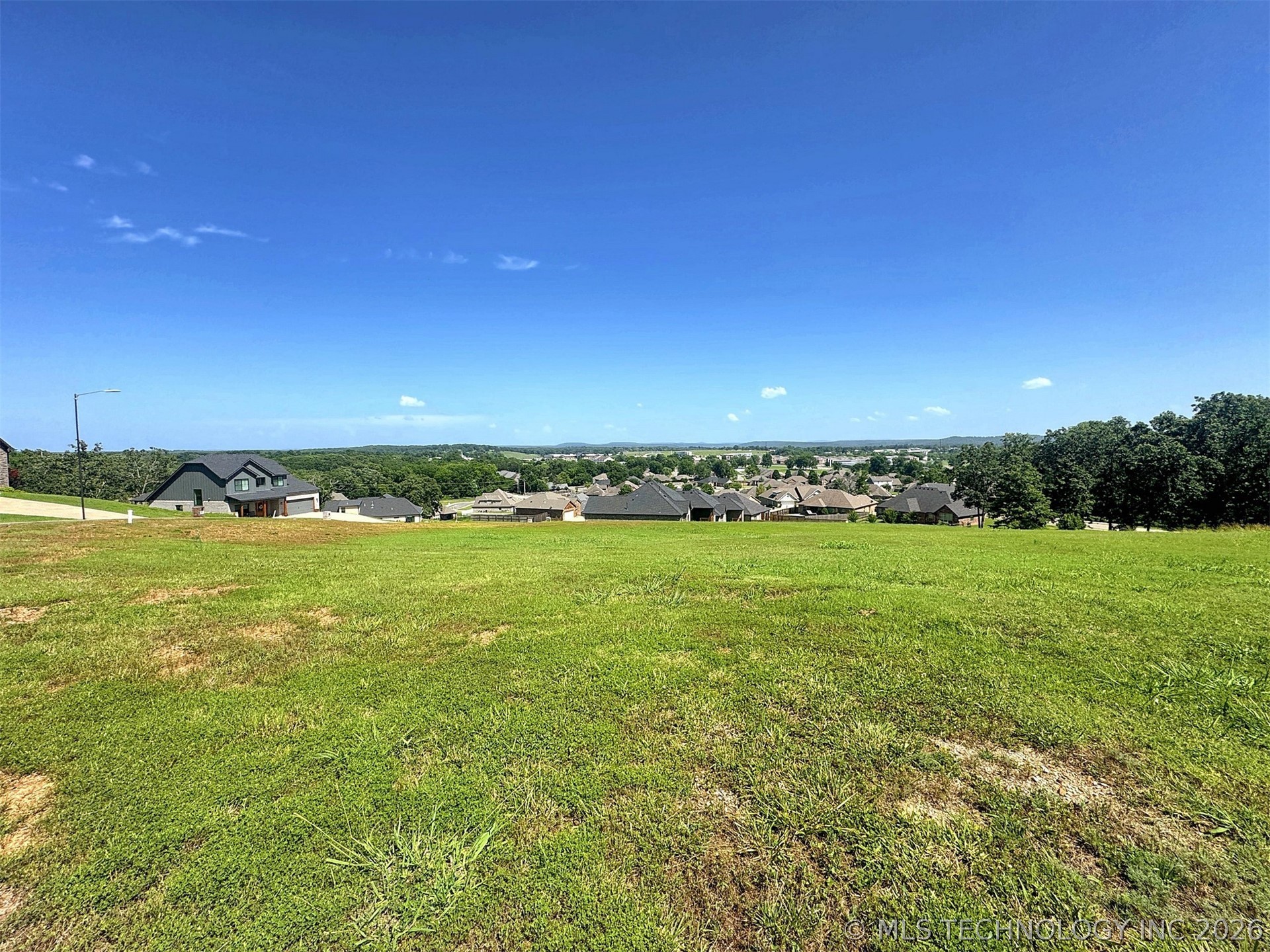 540 Woodlands Drive Property Photo 13