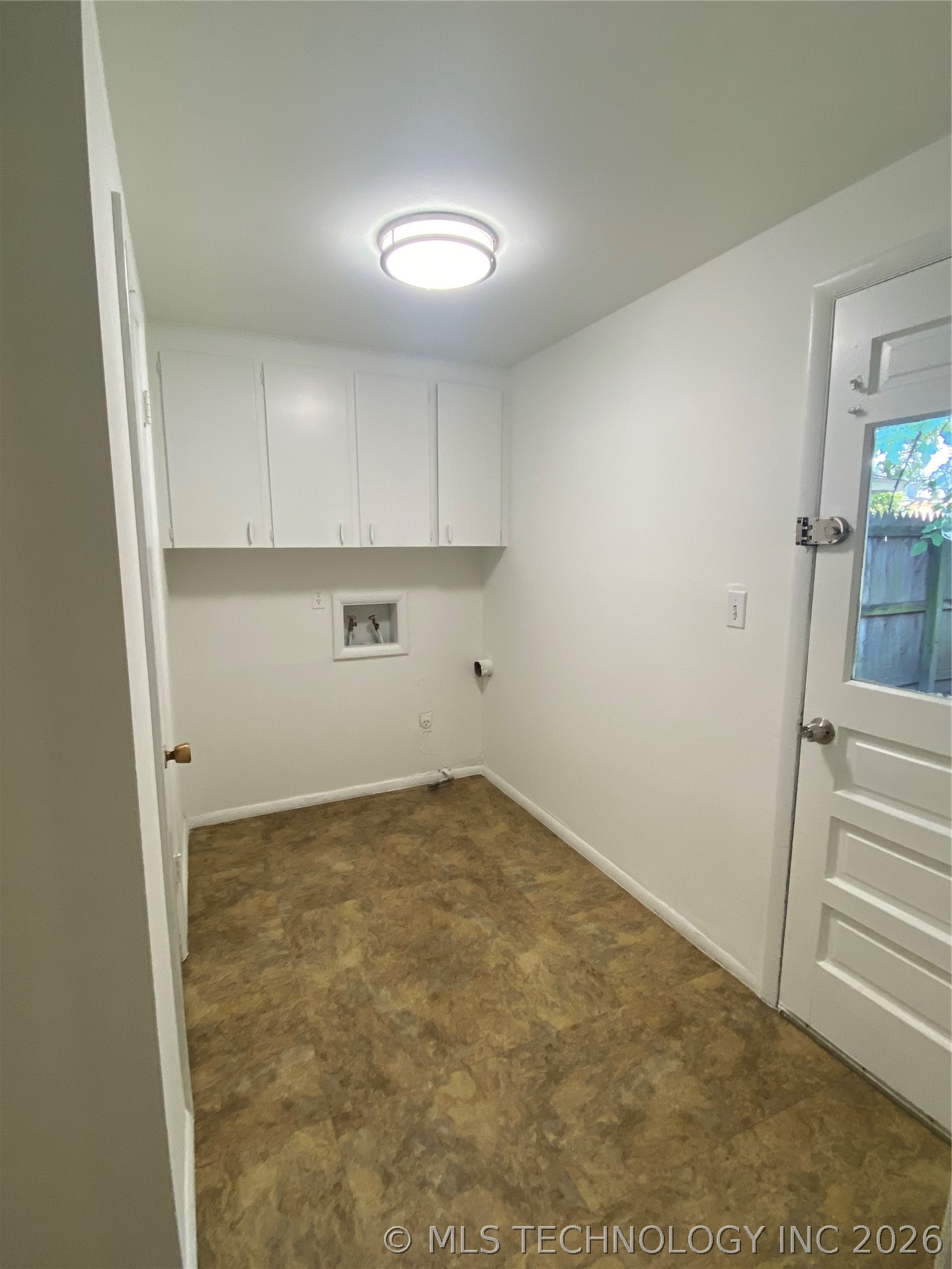 1544 S 67th East Avenue Property Photo 7