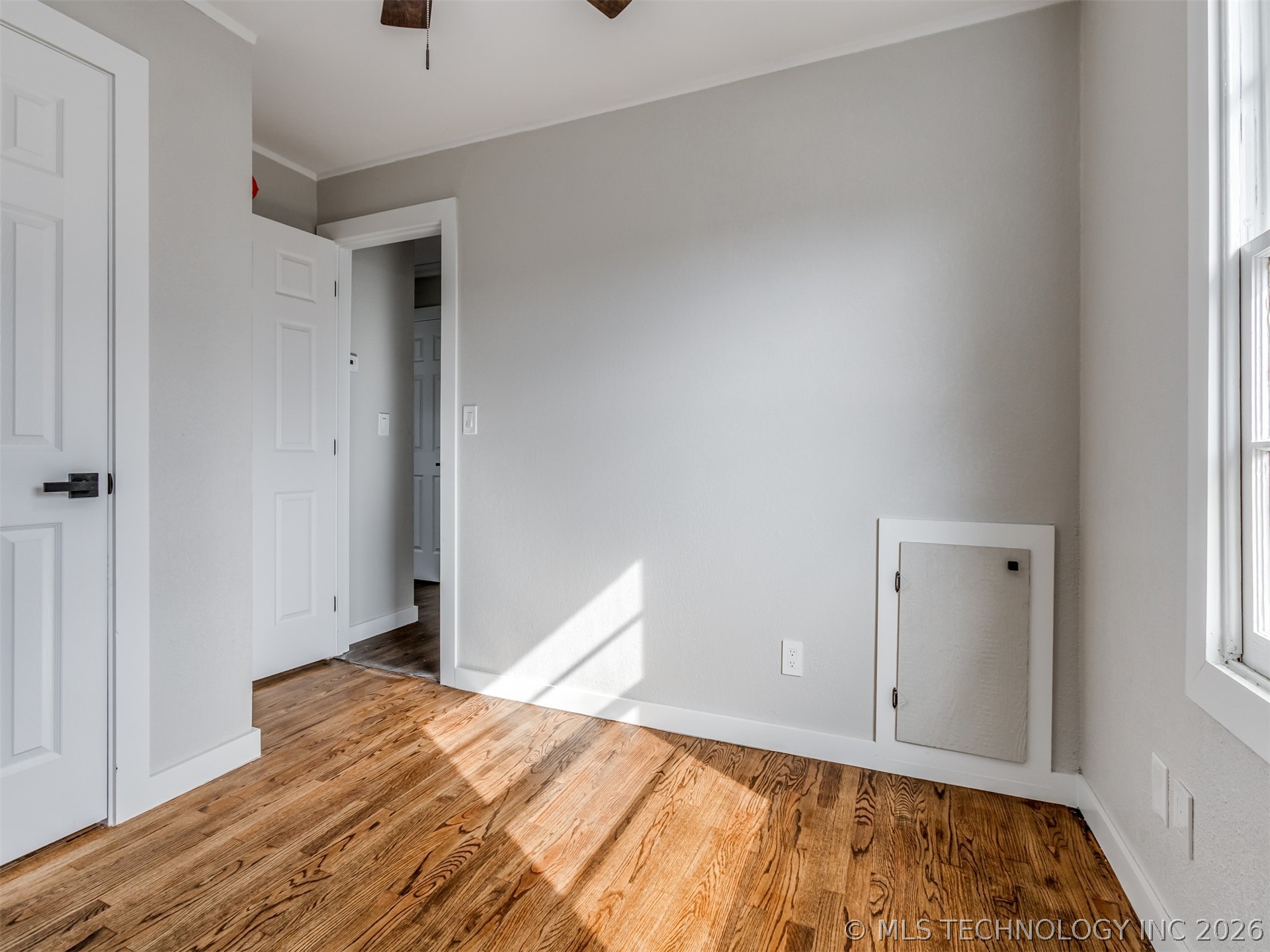 710 E 33rd Street N Property Photo 23