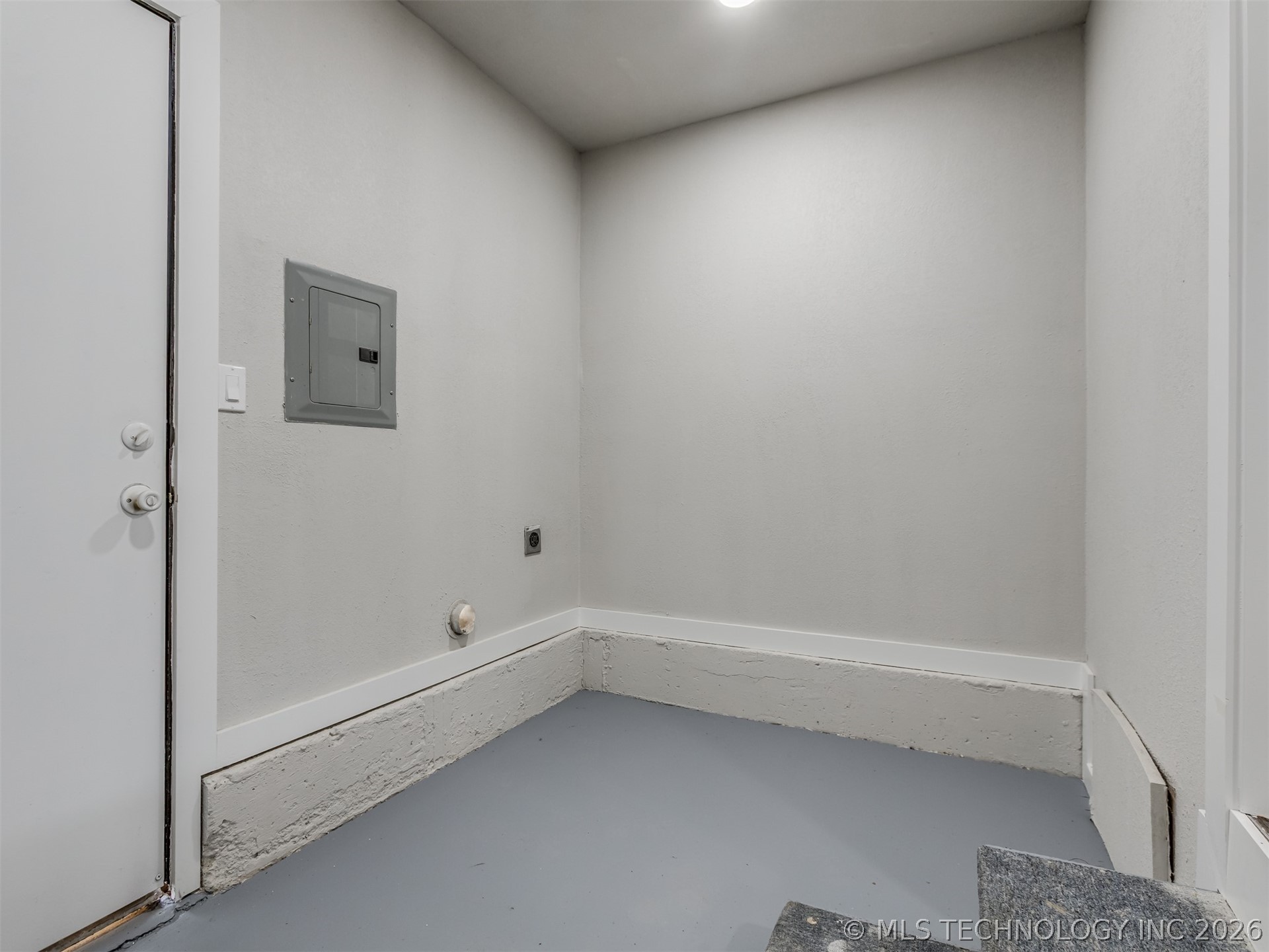 710 E 33rd Street N Property Photo 27