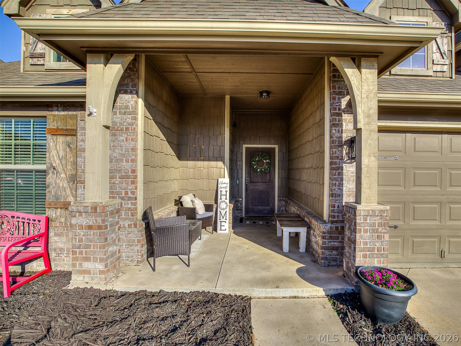 13307 S 21st Place Property Photo 8