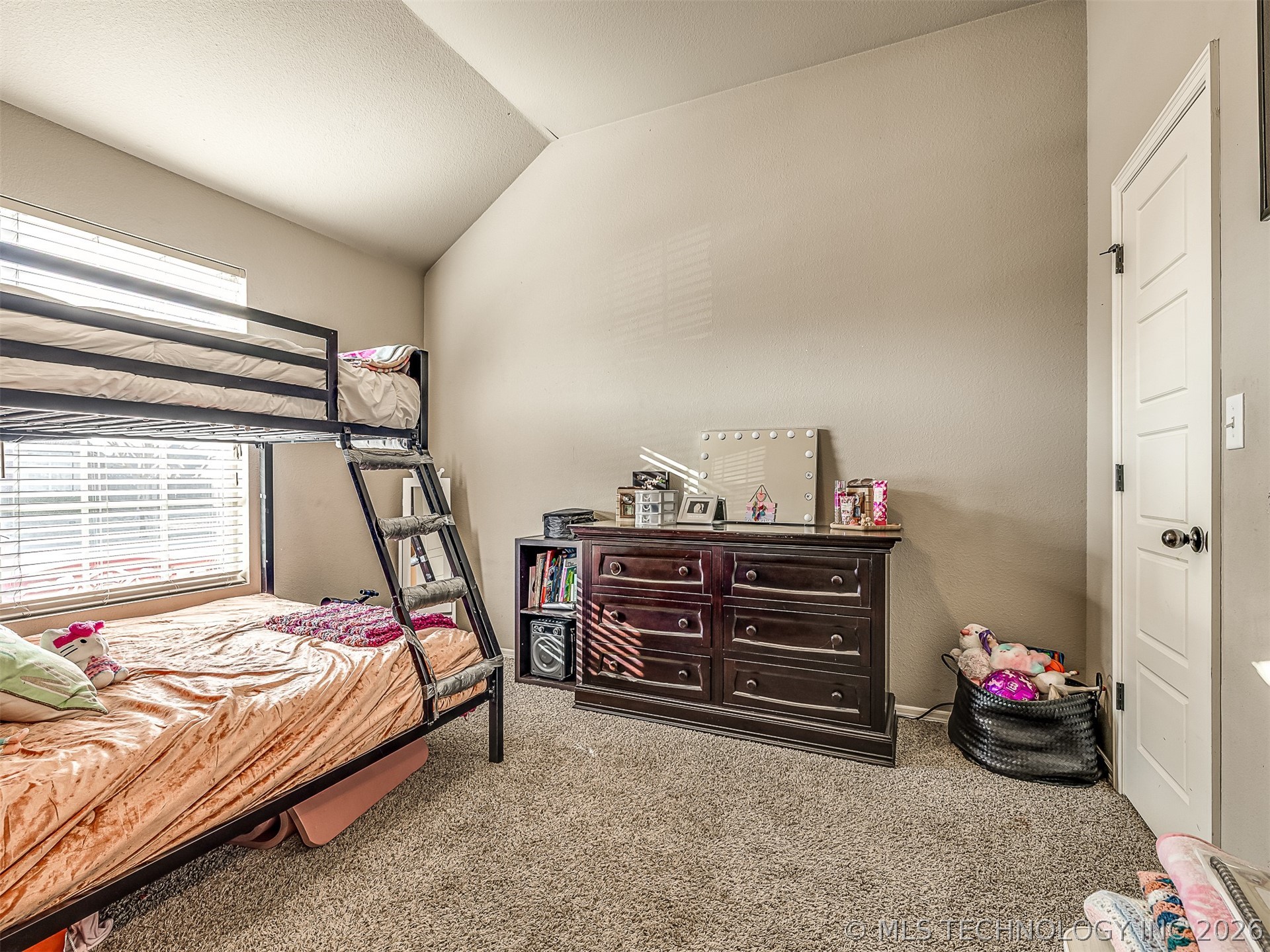 13307 S 21st Place Property Photo 42