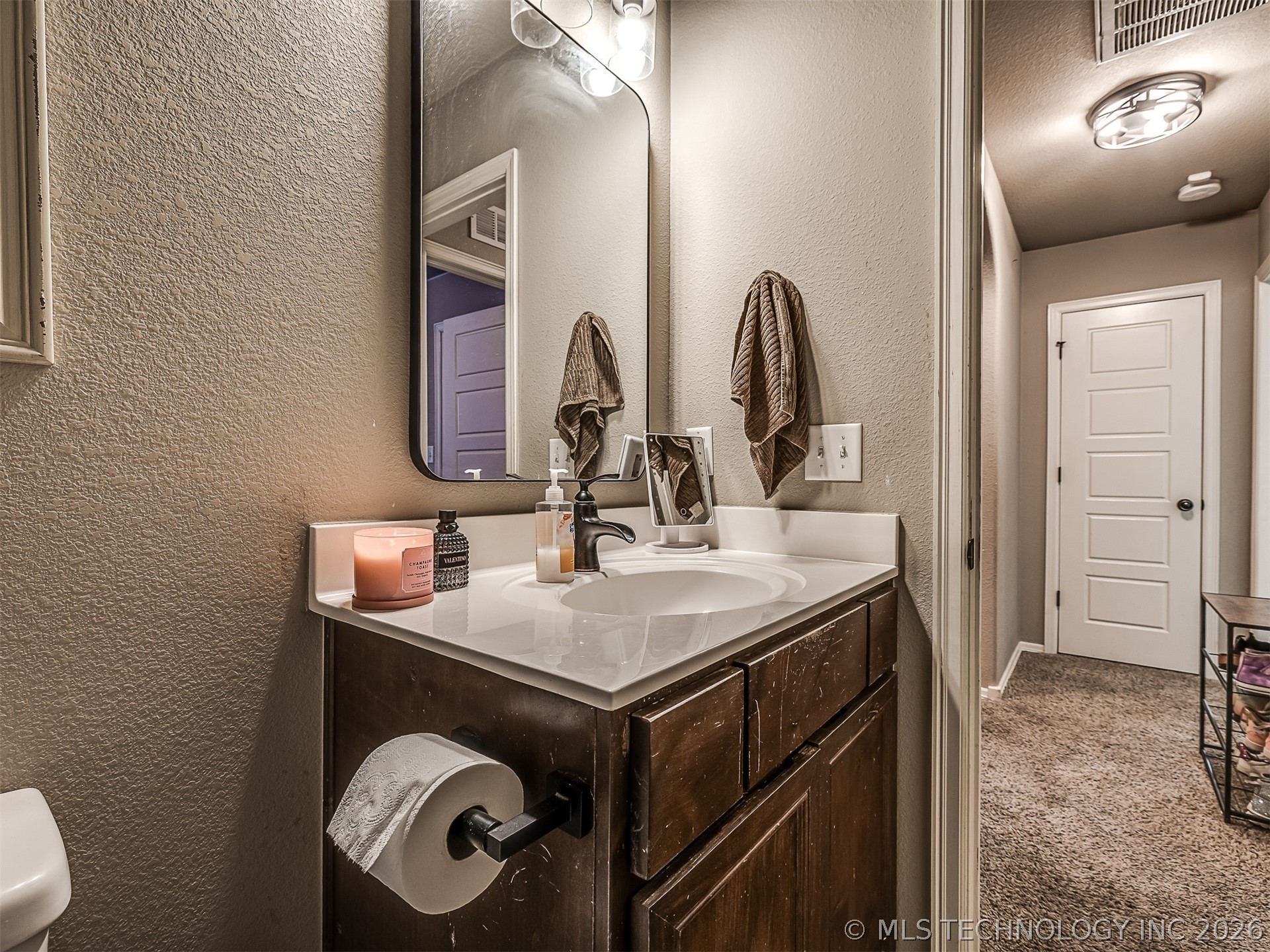 13307 S 21st Place Property Photo 49