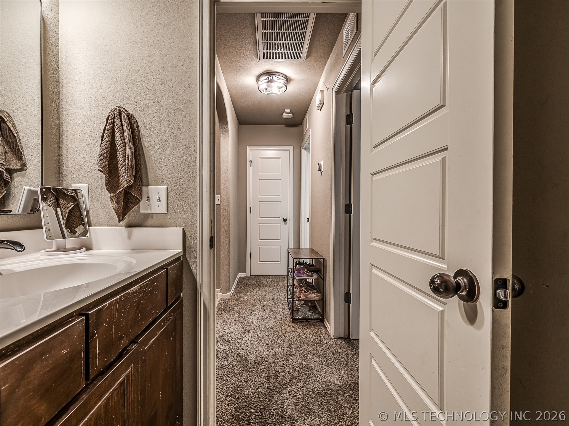 13307 S 21st Place Property Photo 50