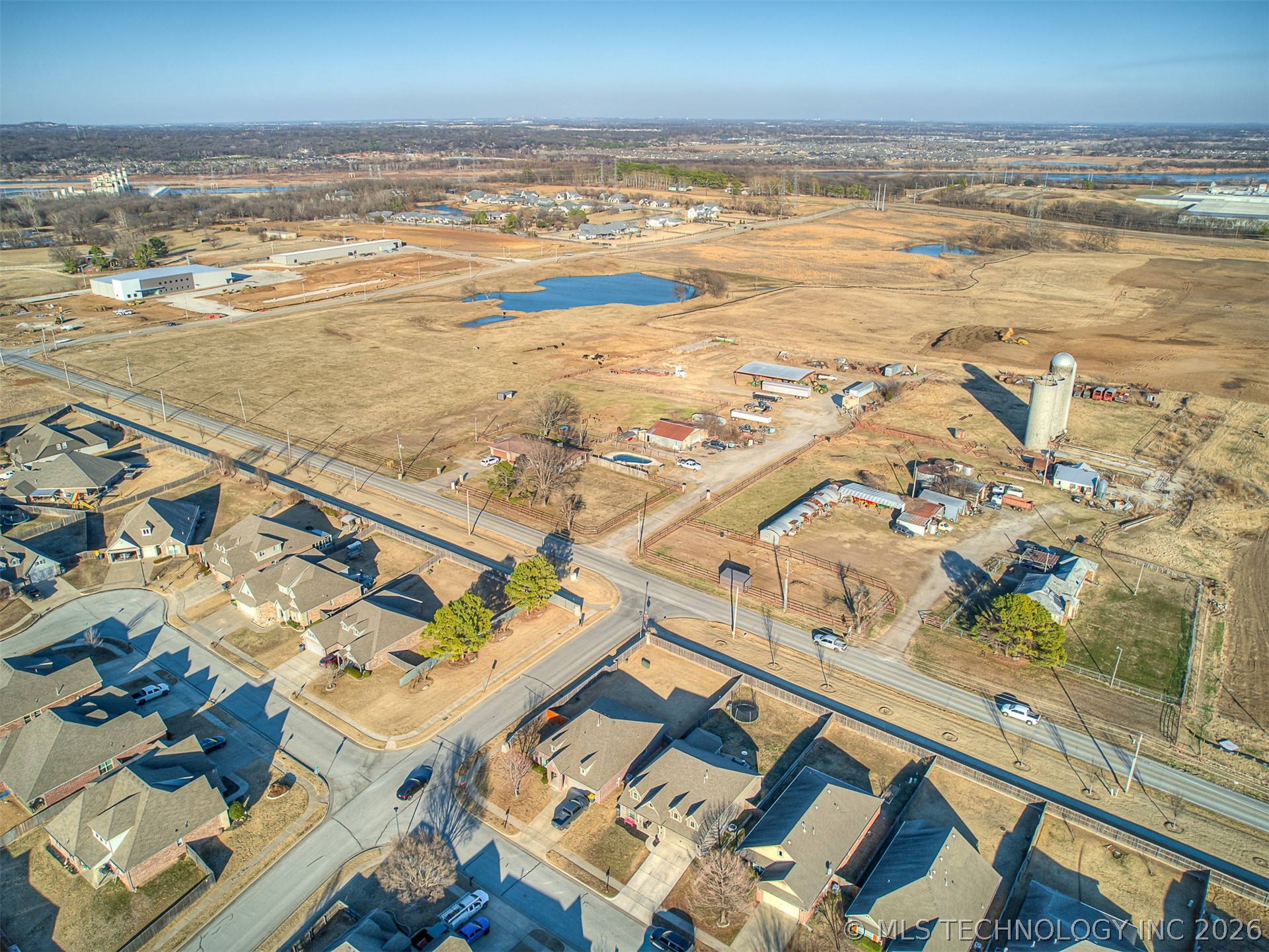 13307 S 21st Place Property Photo 64