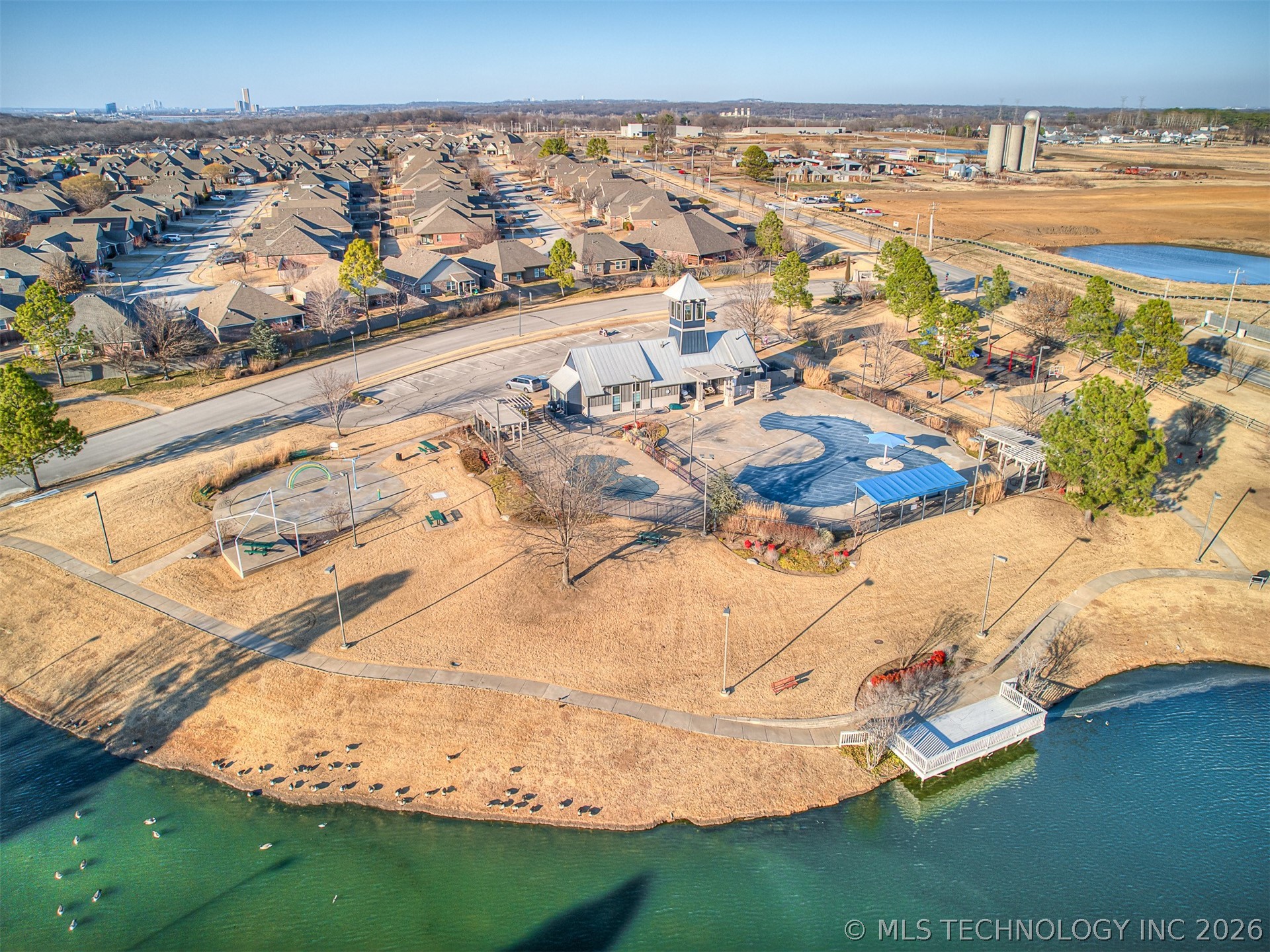 13307 S 21st Place Property Photo 69