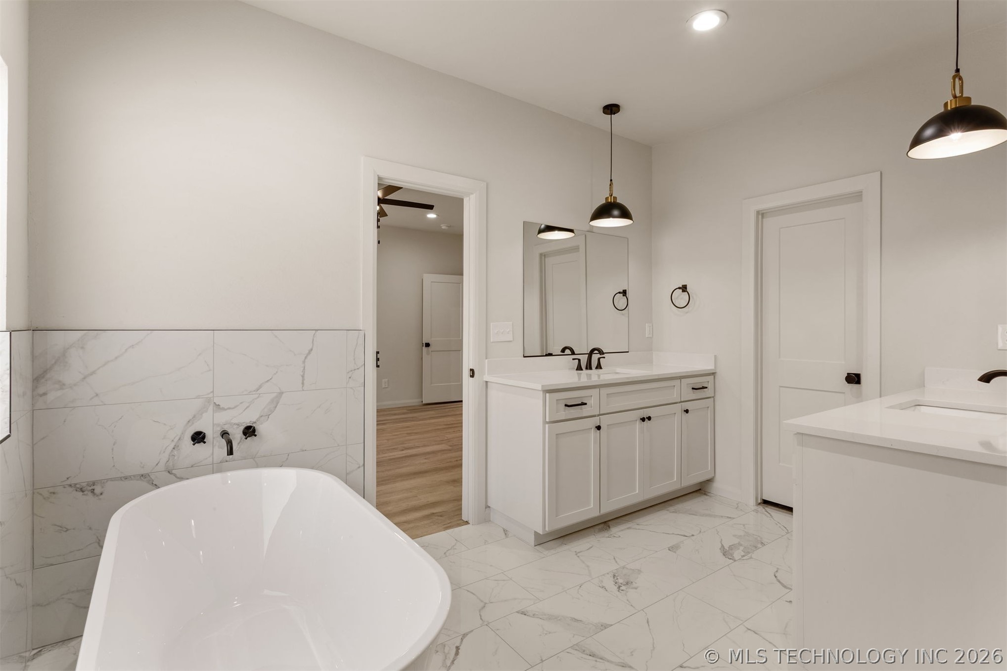 13835 E 27th Place Property Photo 16