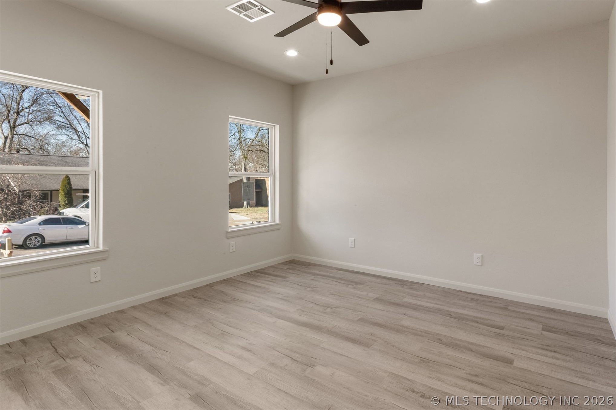 13835 E 27th Place Property Photo 20
