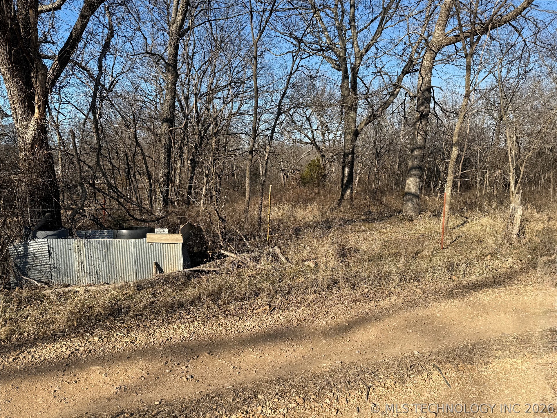 2 W 703 Road Property Photo 2