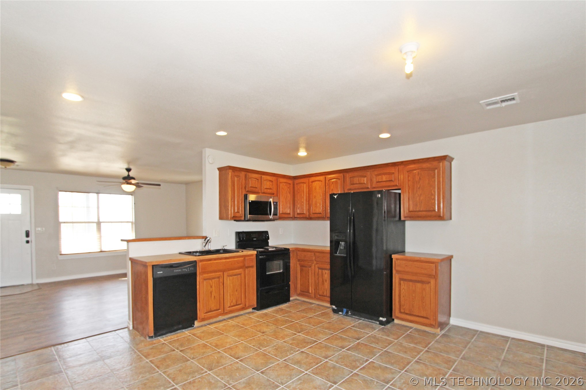 398186 W 3230 Drive Property Photo 13