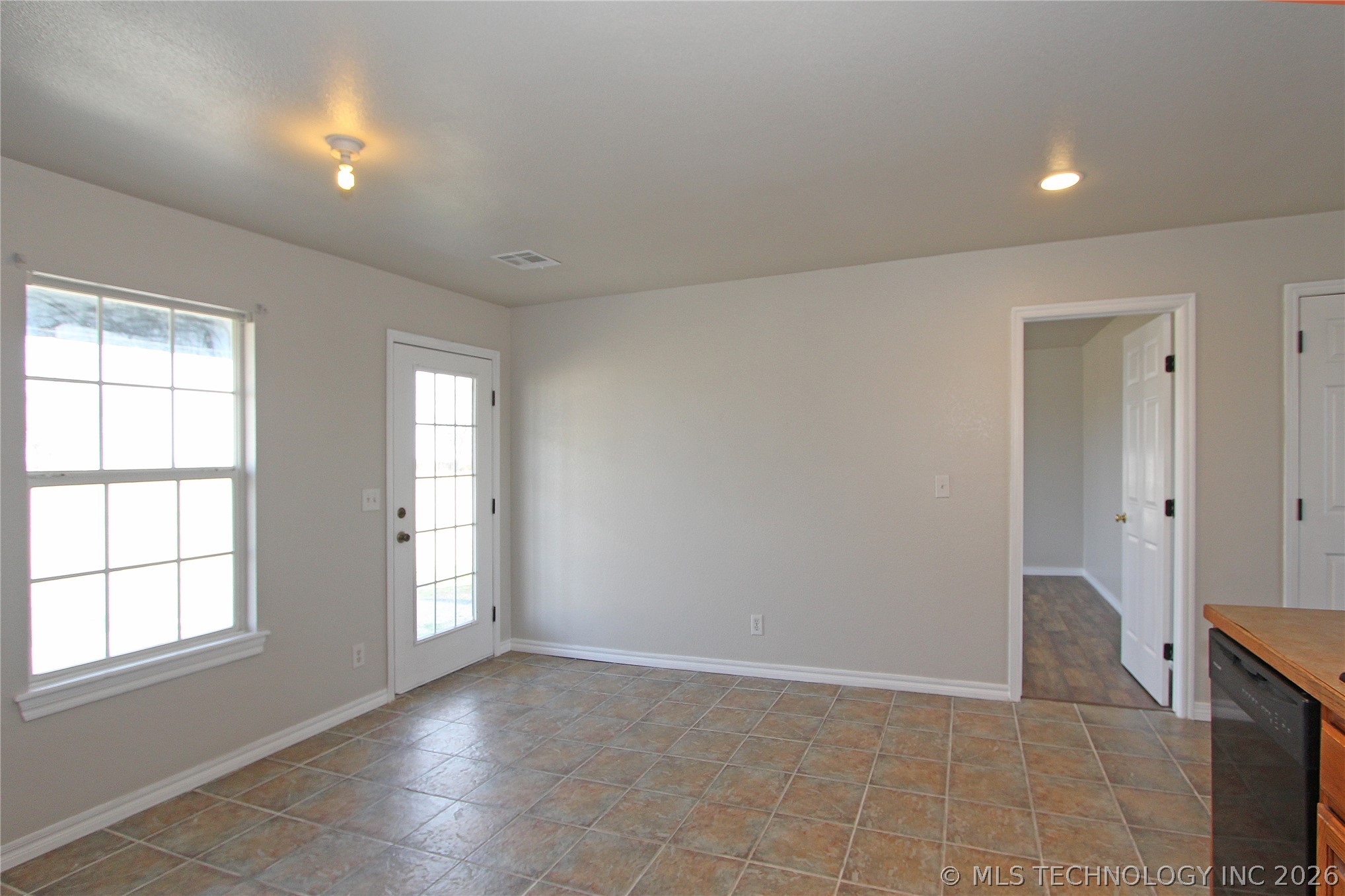 398186 W 3230 Drive Property Photo 17