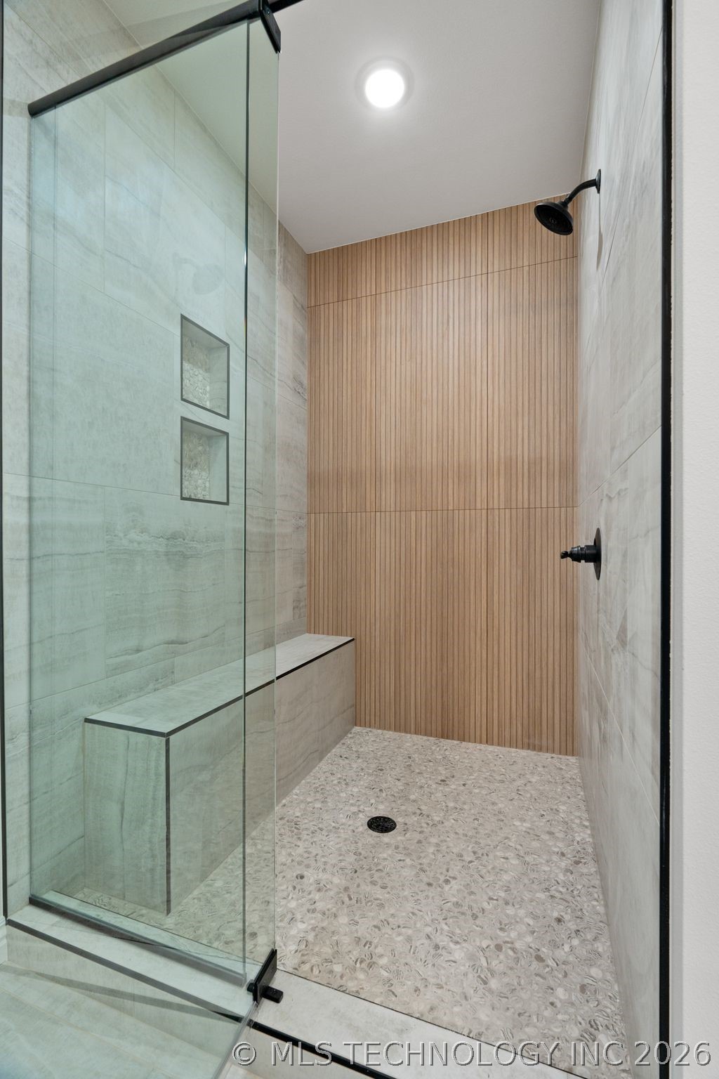 2233 W Drake Road Property Photo 22