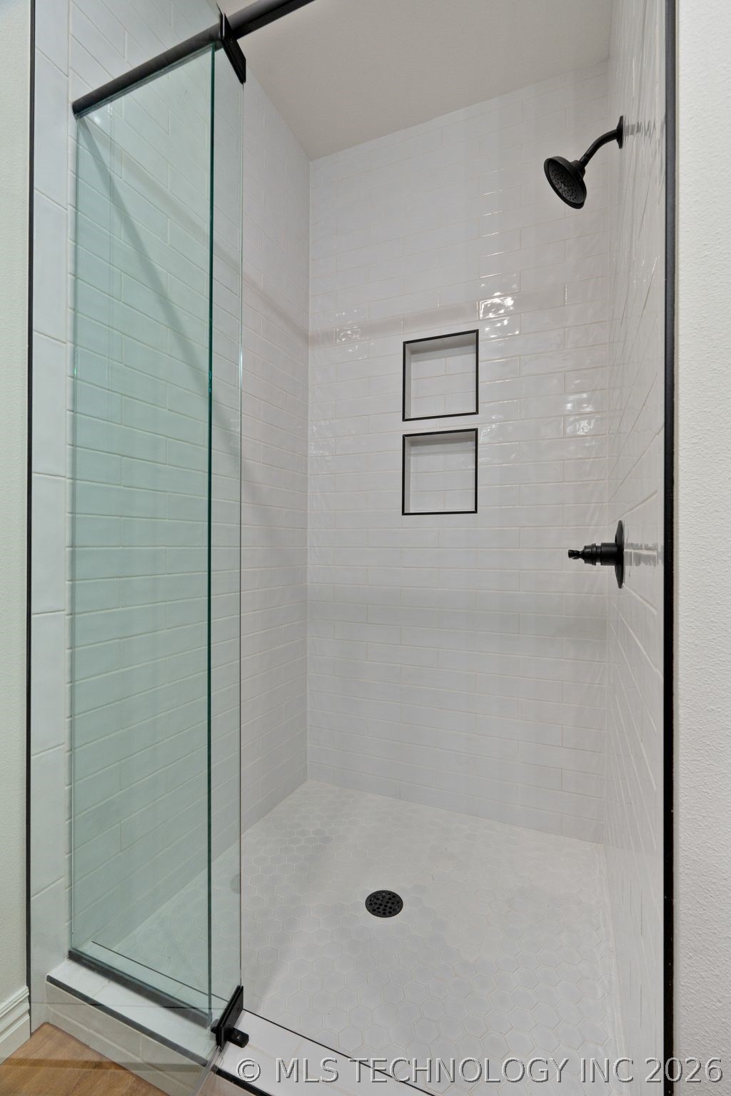 2233 W Drake Road Property Photo 29