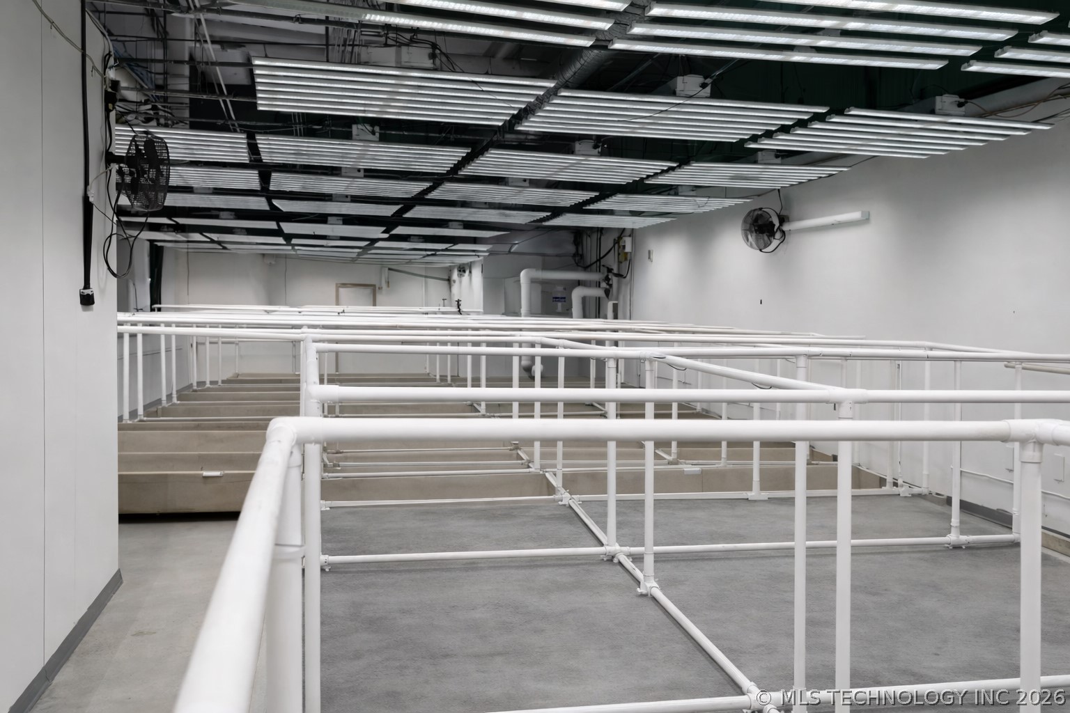 430 Chamber Loop Property Photo 7