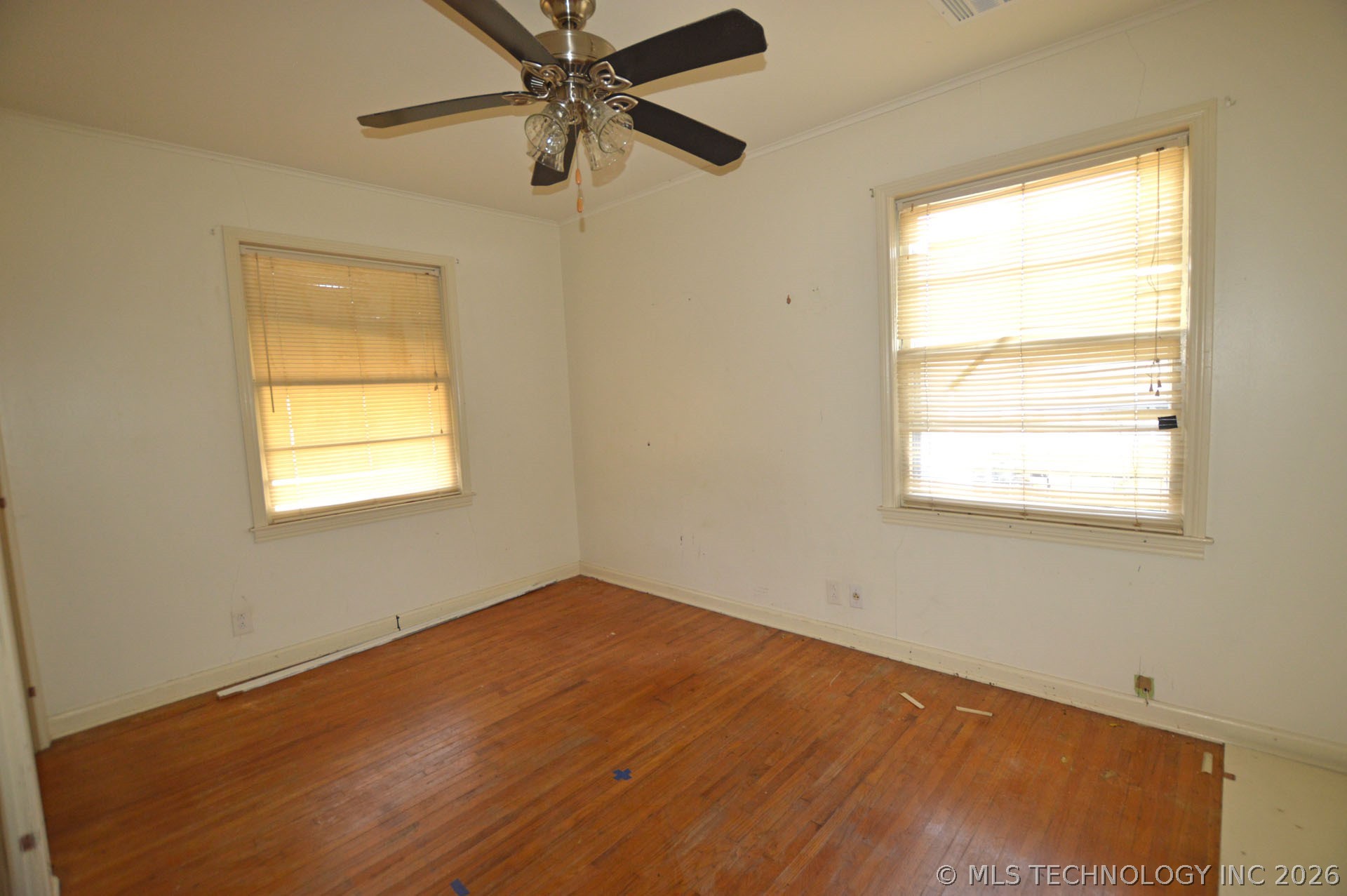 4141 E 35th Street Property Photo 6