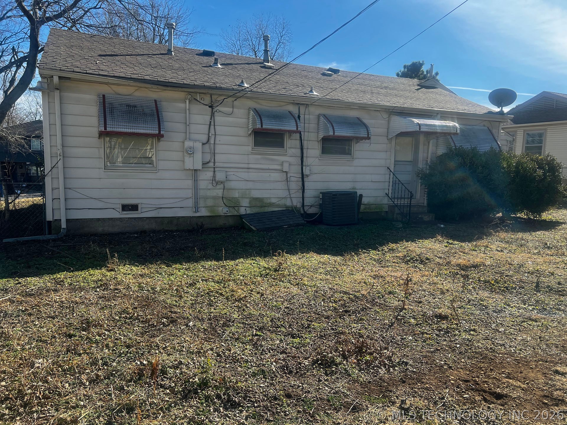 4141 E 35th Street Property Photo 10