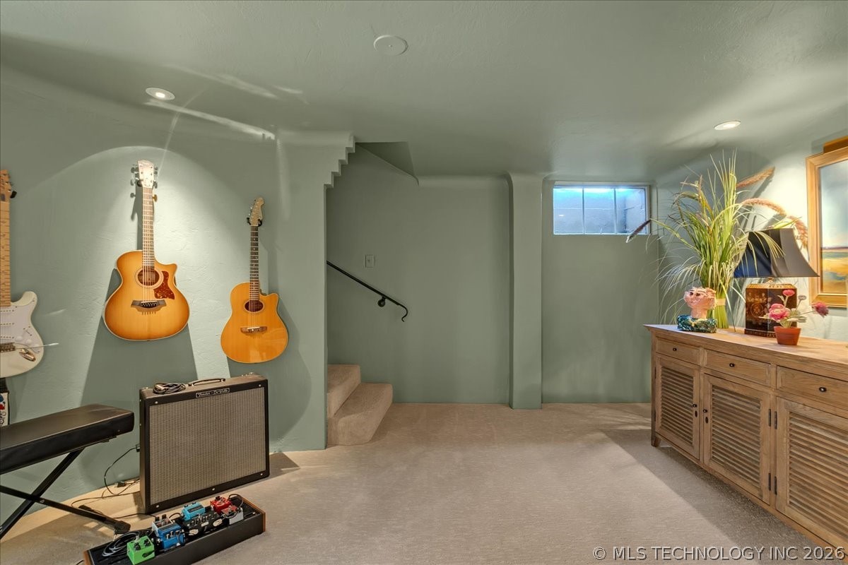 2216 E 29th Street Property Photo 31