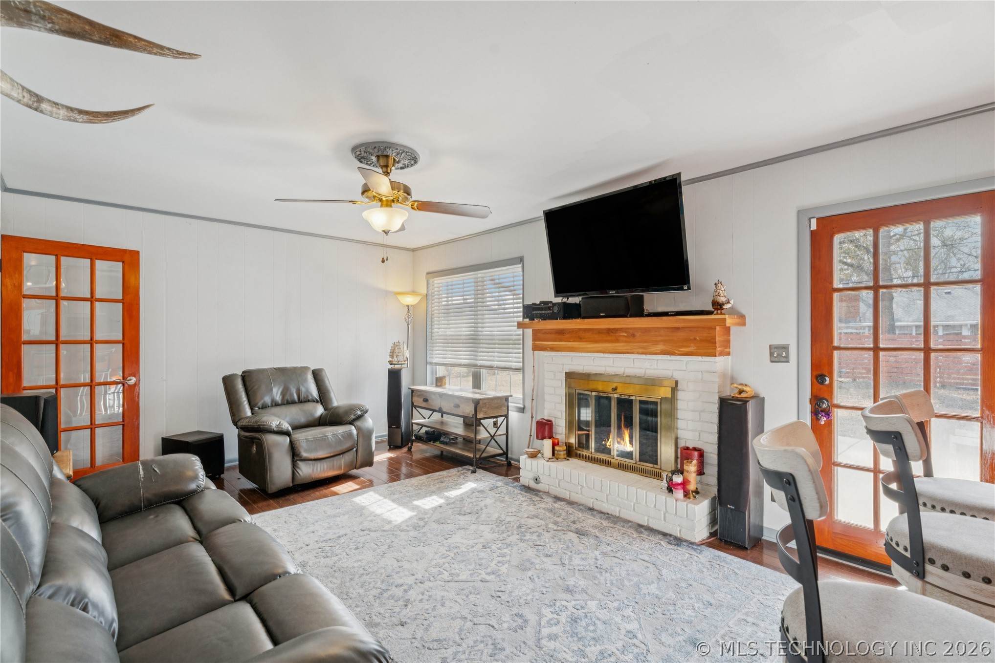 1758 E 61st Street Property Photo 7