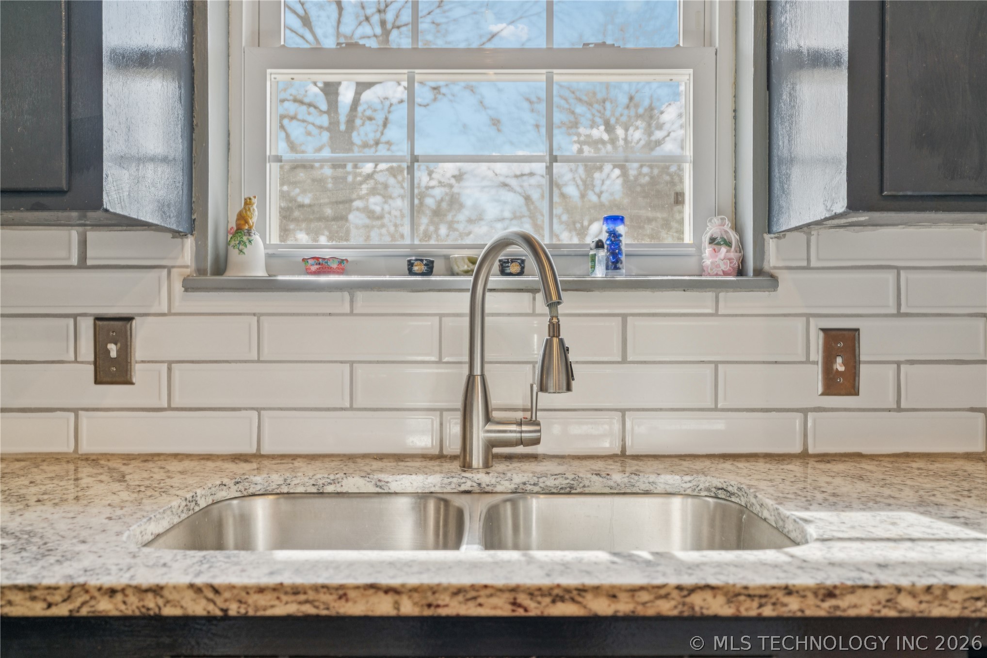 1758 E 61st Street Property Photo 11