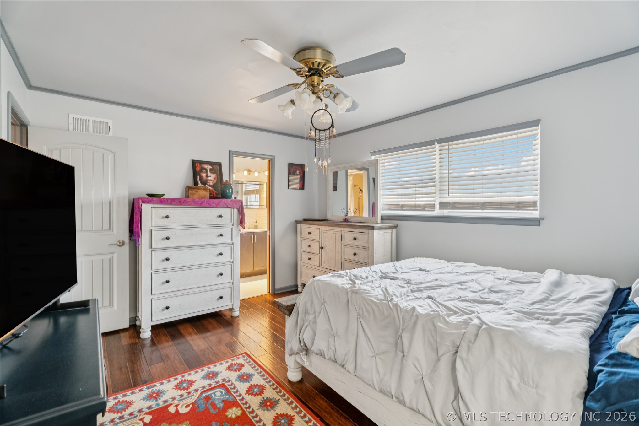 1758 E 61st Street Property Photo 17