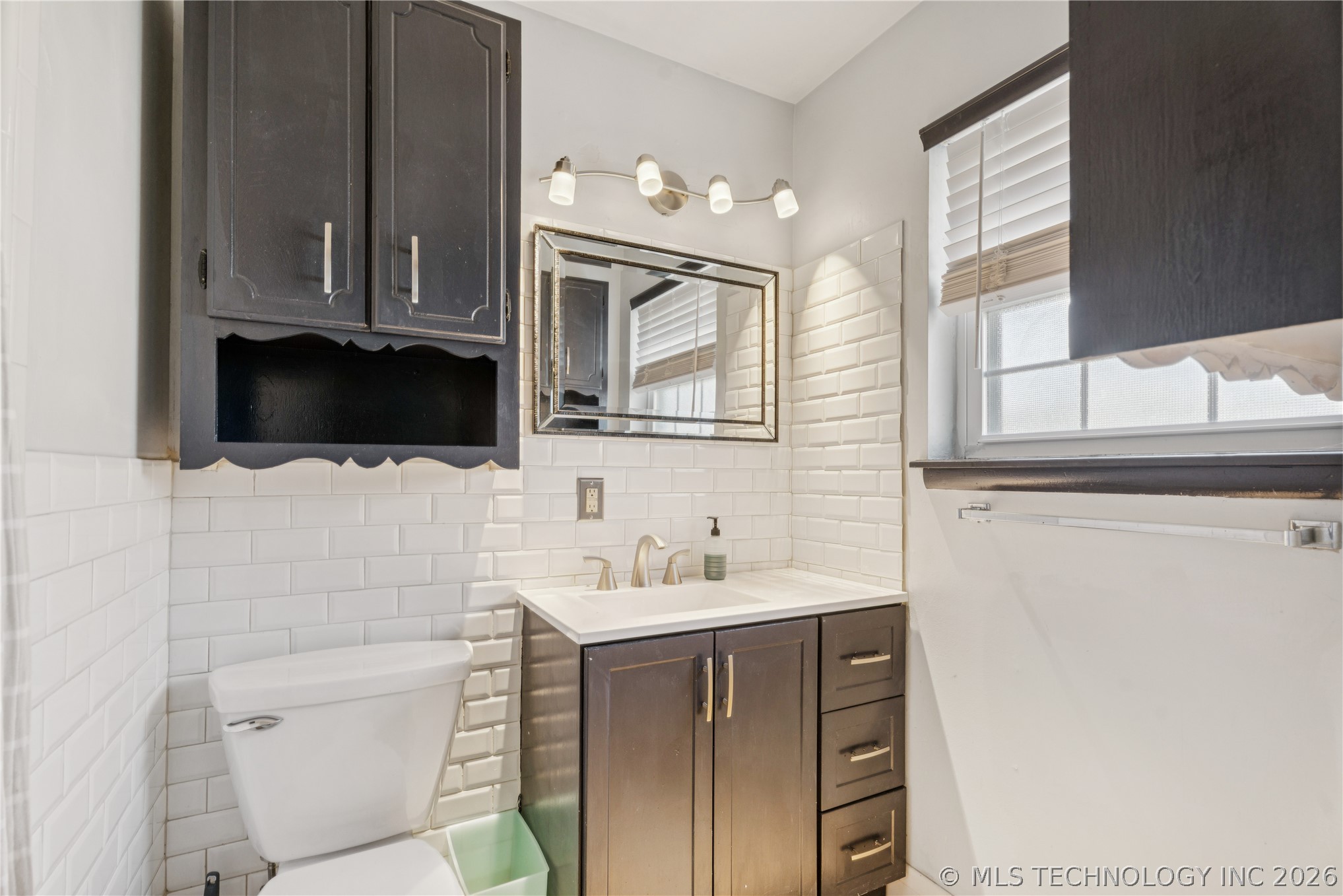 1758 E 61st Street Property Photo 18